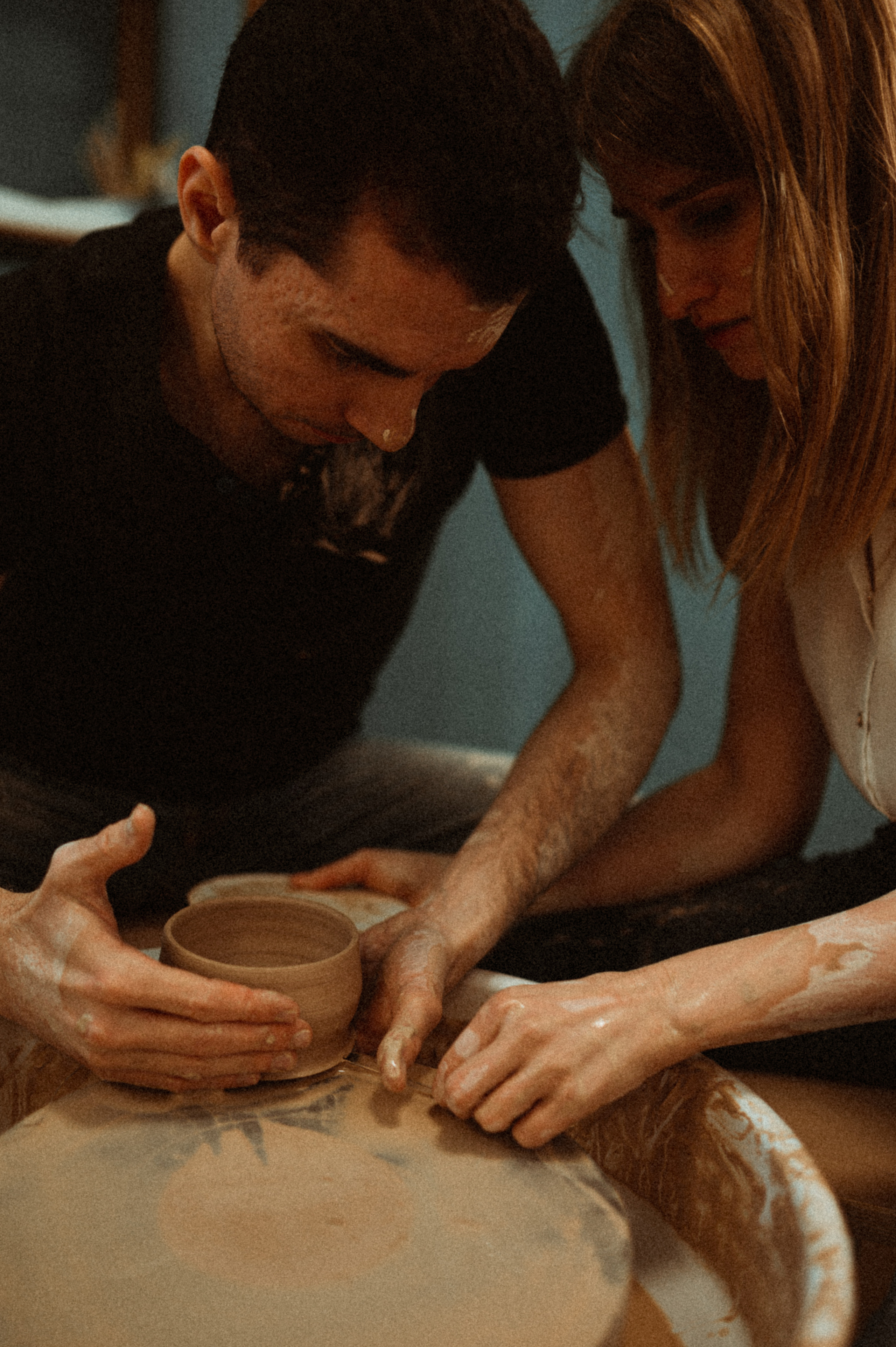 Лена+Петя лав стори гончарная мастерская. Фотограф ПИТЕР СПБ Надежда Баранова