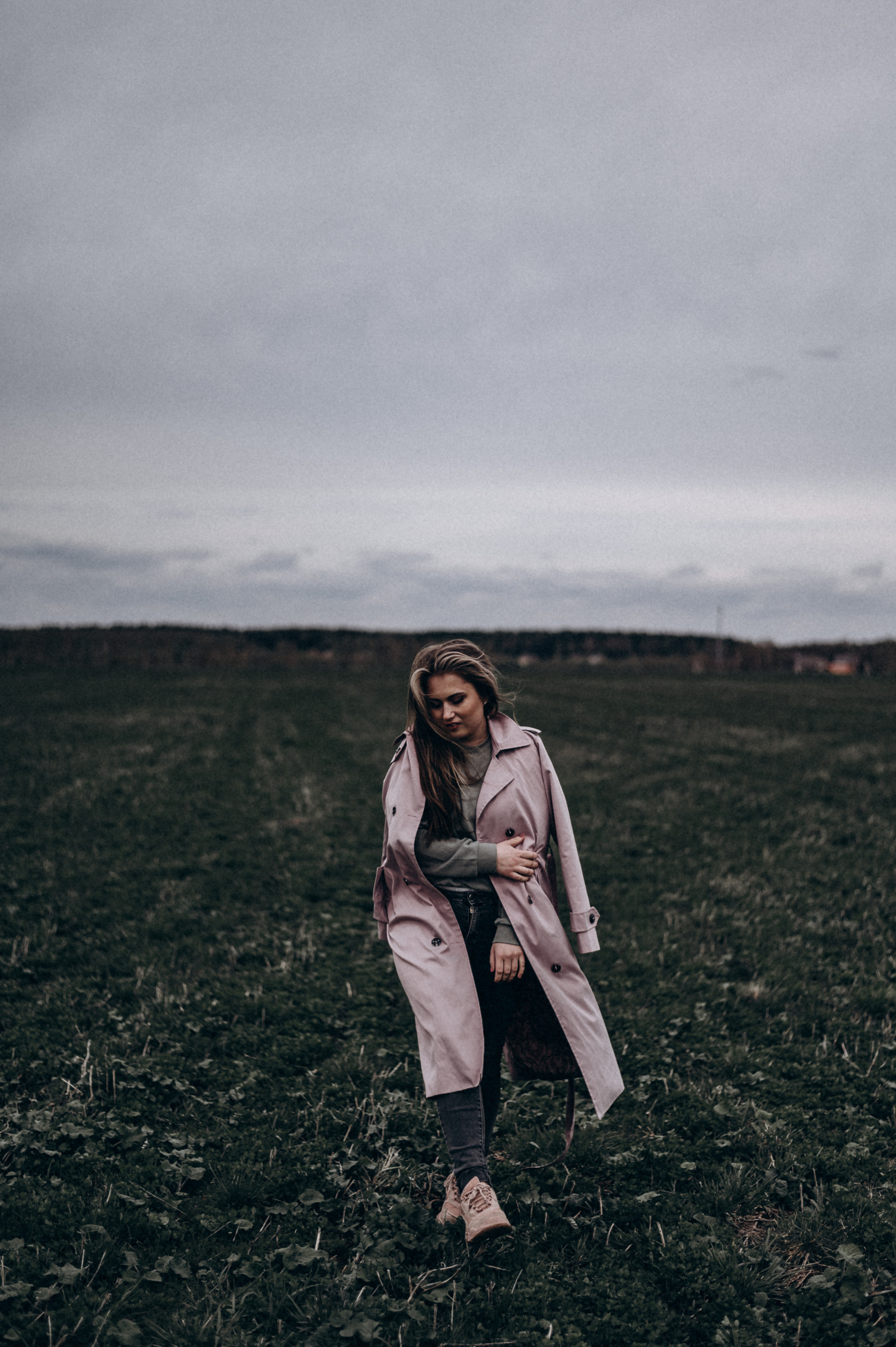 Индивидуальная фотосессия в поле Аня. Фотограф ПИТЕР СПБ Надежда Баранова