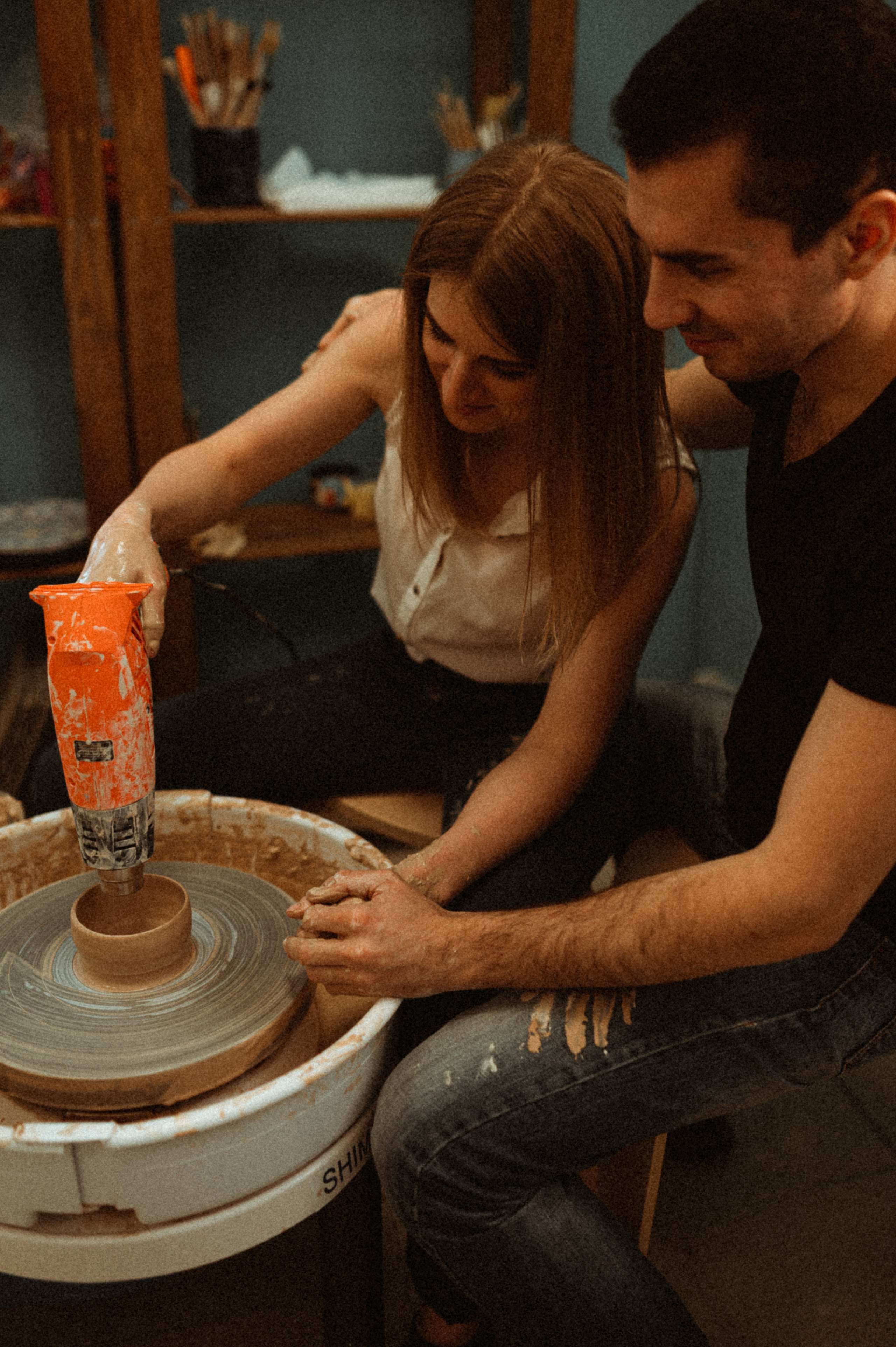 Лена+Петя лав стори гончарная мастерская. Фотограф ПИТЕР СПБ Надежда Баранова