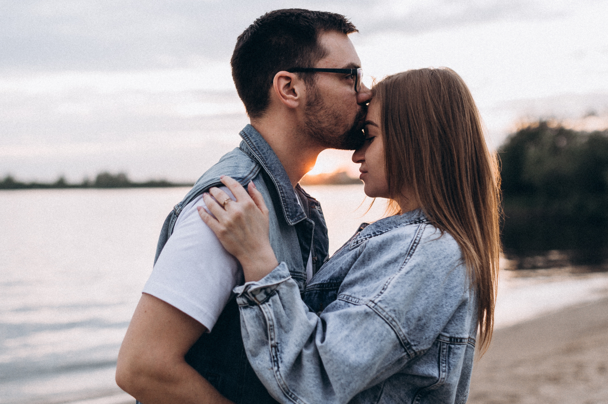 Мария Алексей лав стори на берегу. Фотограф ПИТЕР СПБ Надежда Баранова