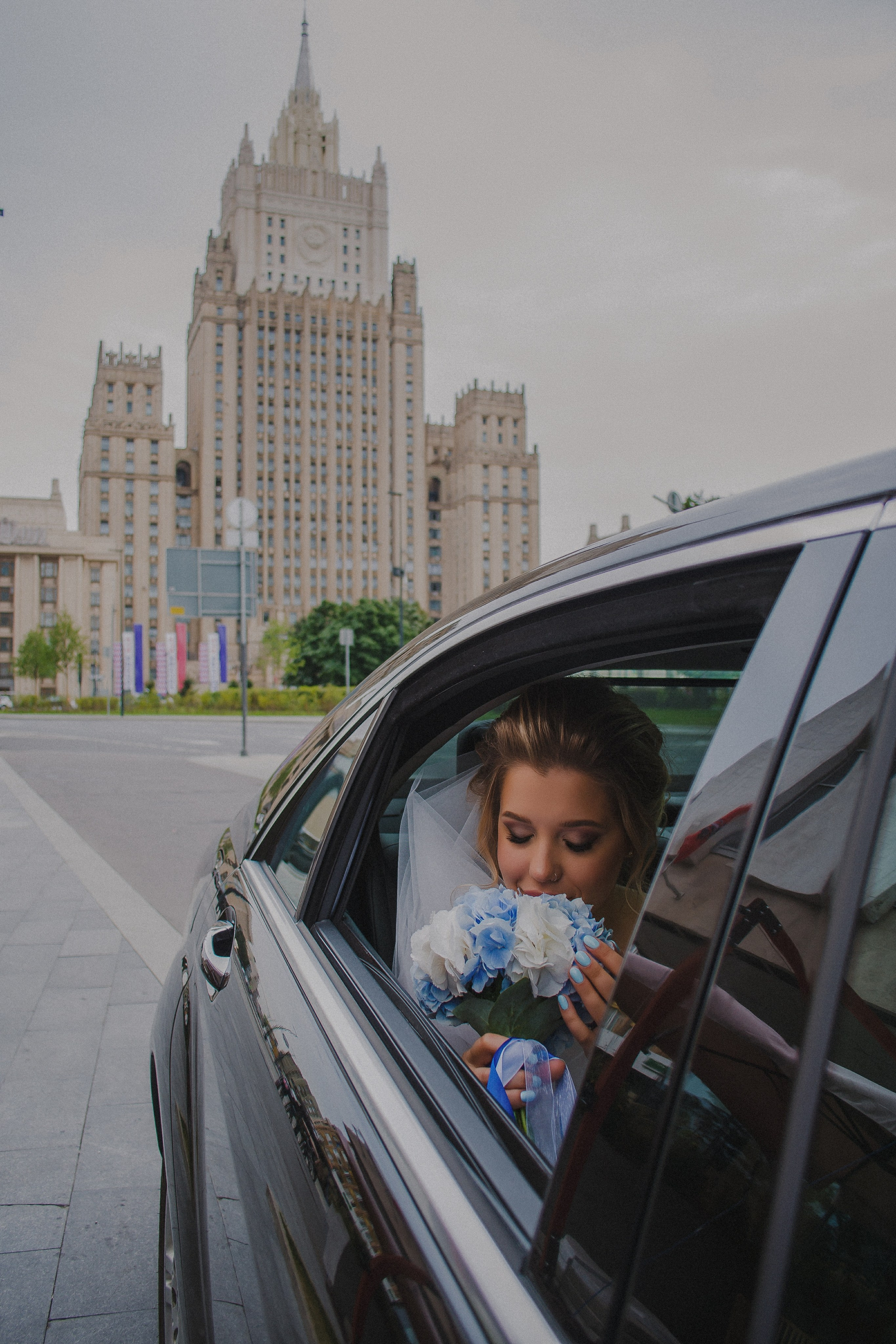 Love.txt: В плену прикосновений. Свадебный и семейный фотограф в Москве Сажина Кристина КиМ. Свадебный оператор в Москве Сажин Максим