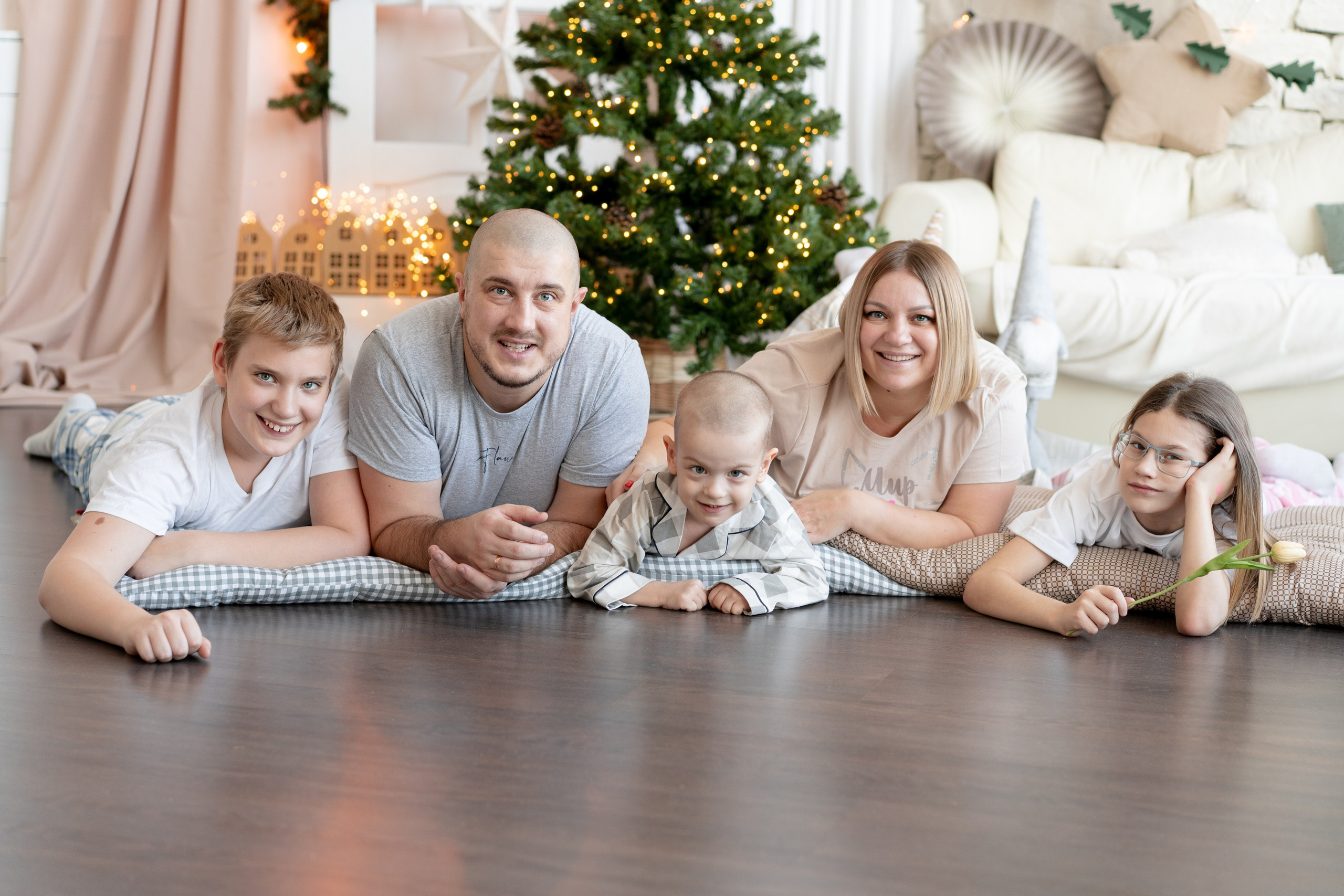 Вся семья в сборе :). Детская, семейная фотостудия в Санкт-Петербурге