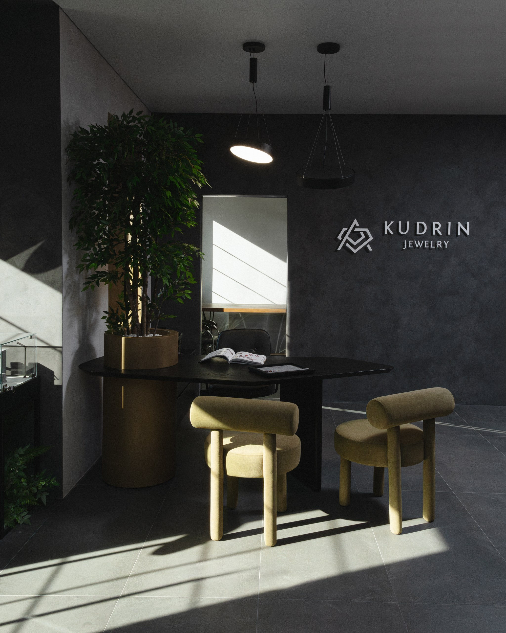 Int.station. Портретный и репортажной фотограф Алексей Волков. Москва, Оренбург