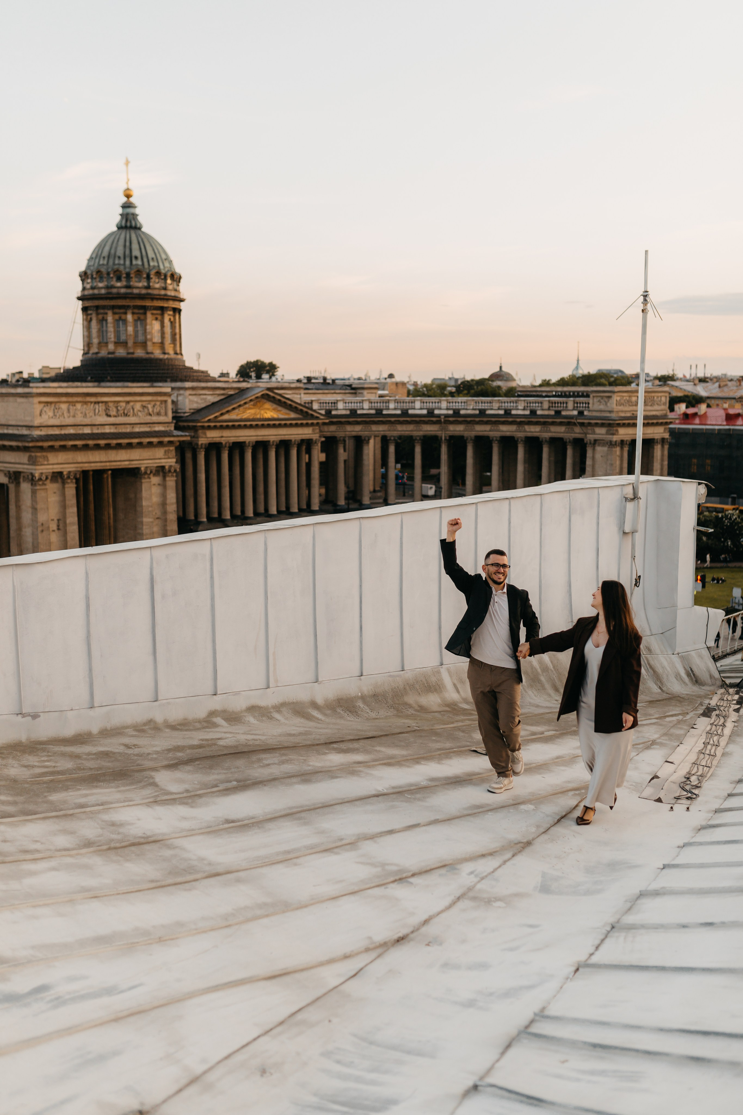 LoveStory на крышах Питера. Фотограф Санкт-Петербург Князева Елизавета