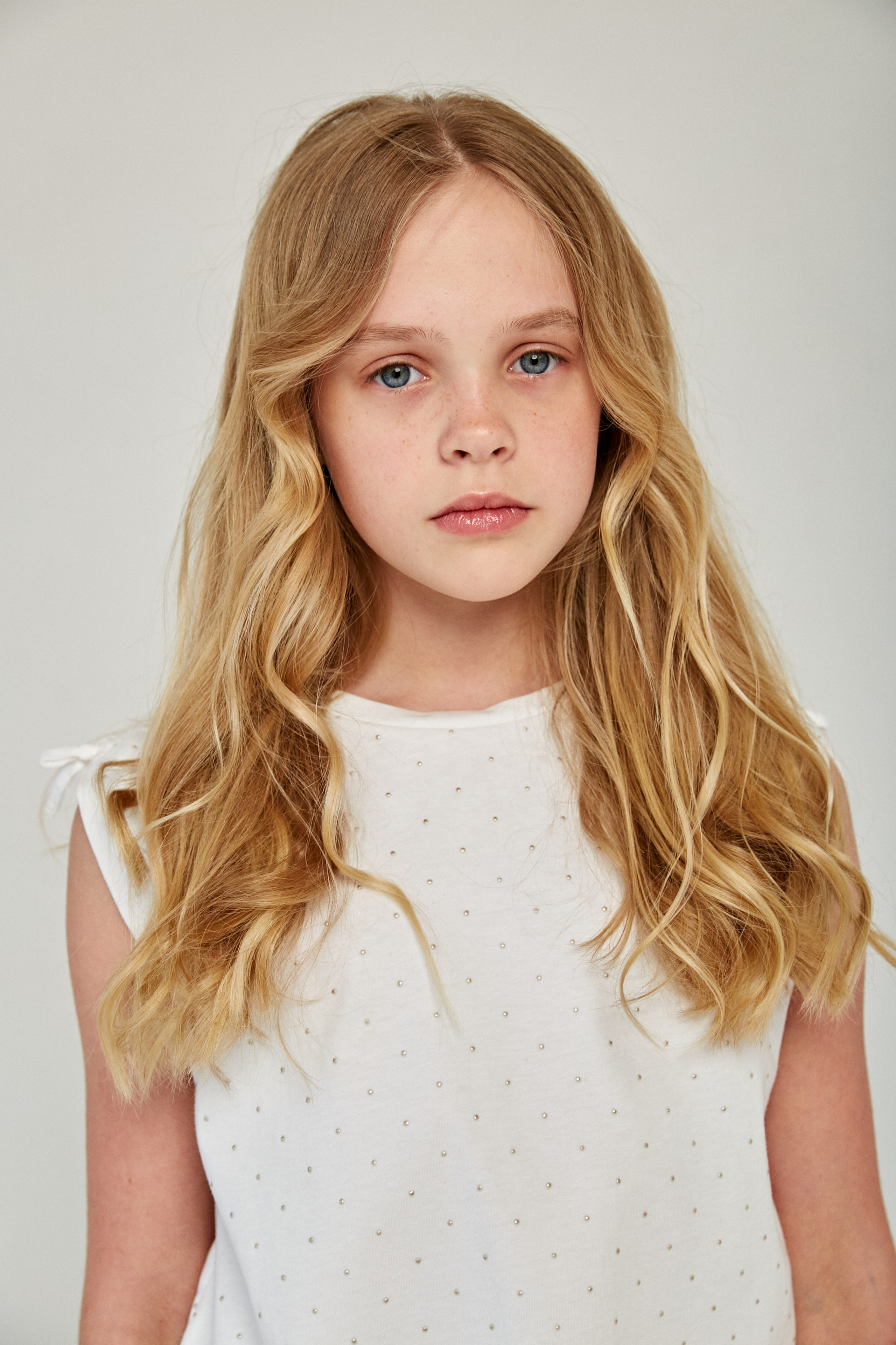 Цымбер Валерия. Model base