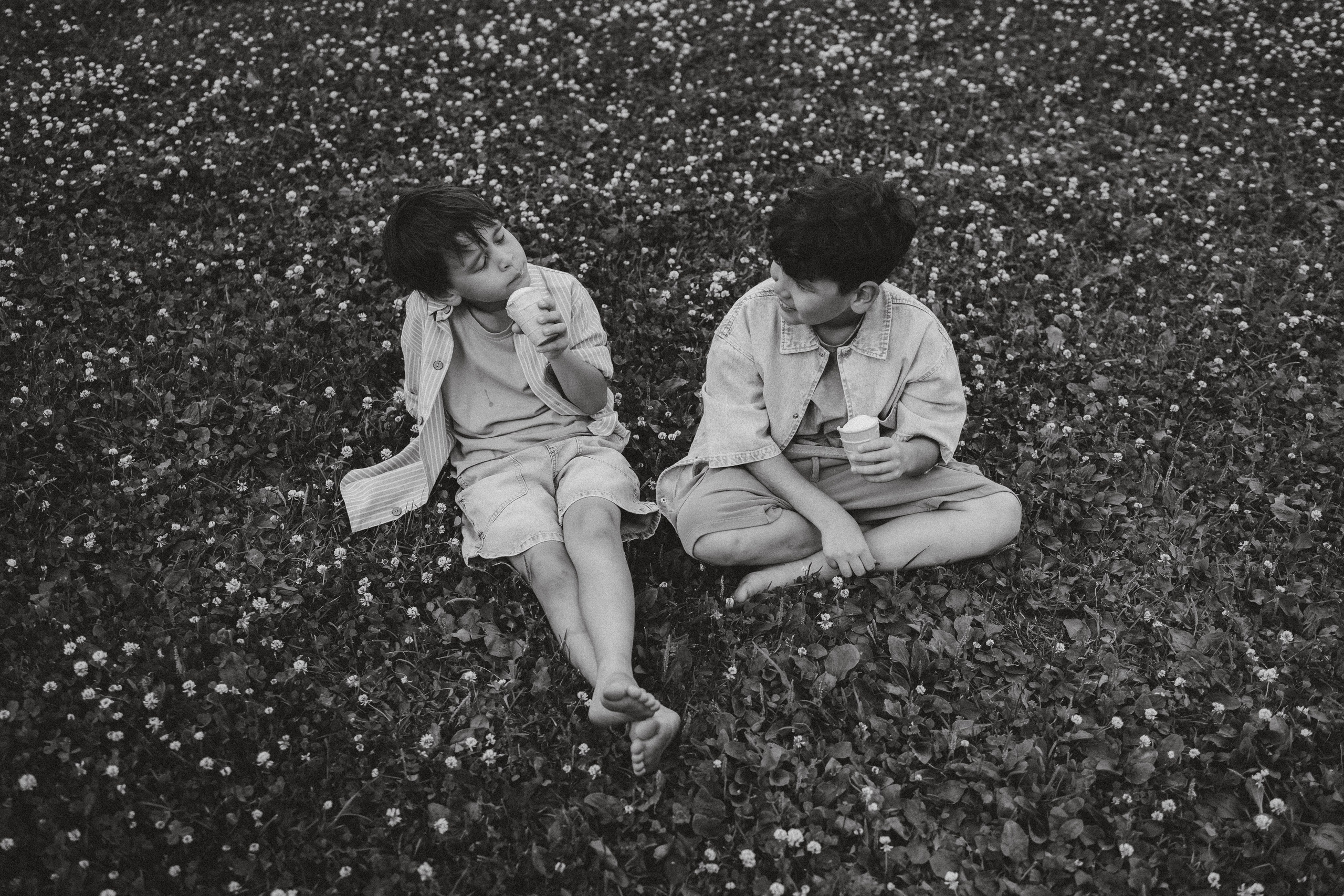 На лужайке. Семейный фотограф Москва