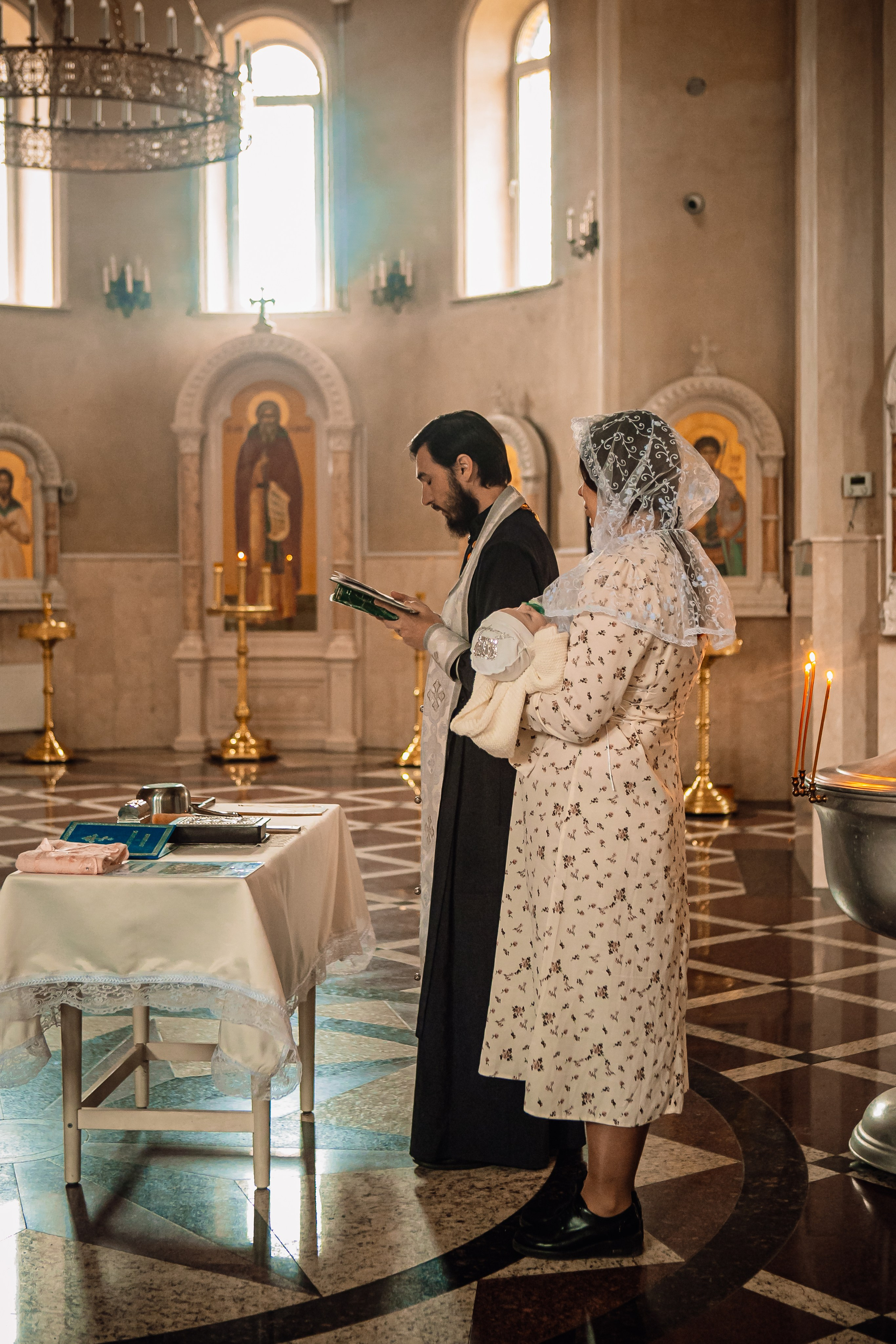 Таинство крещения. Фотограф Неверова Катерина
