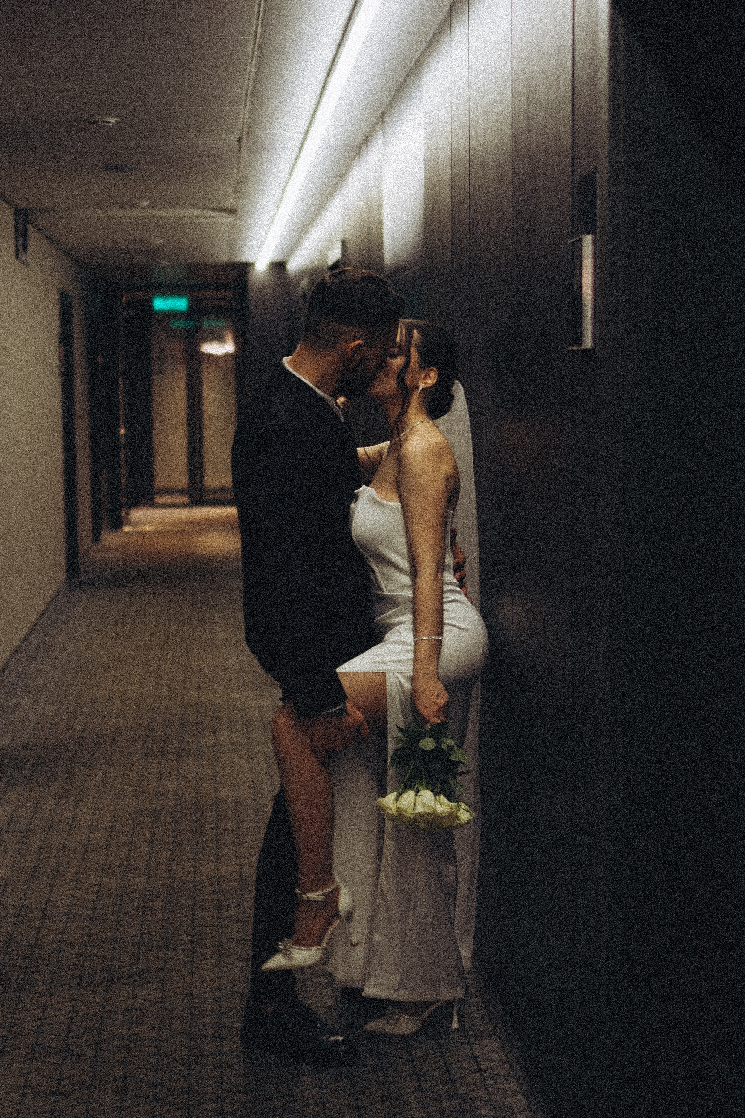 СВАДЕБНАЯ СЬЕМКА СБОРОВ ЖЕНИХА И НЕВЕСТЫ В ОТЕЛЕ И ТАКЖЕ ФОТОСЕССИИЯ В ОТЕЛЕЕ МЕГАПОЛИС БРЯНСК. Профессиональный фотограф, Санкт-Петербург — Виктория Богомолова