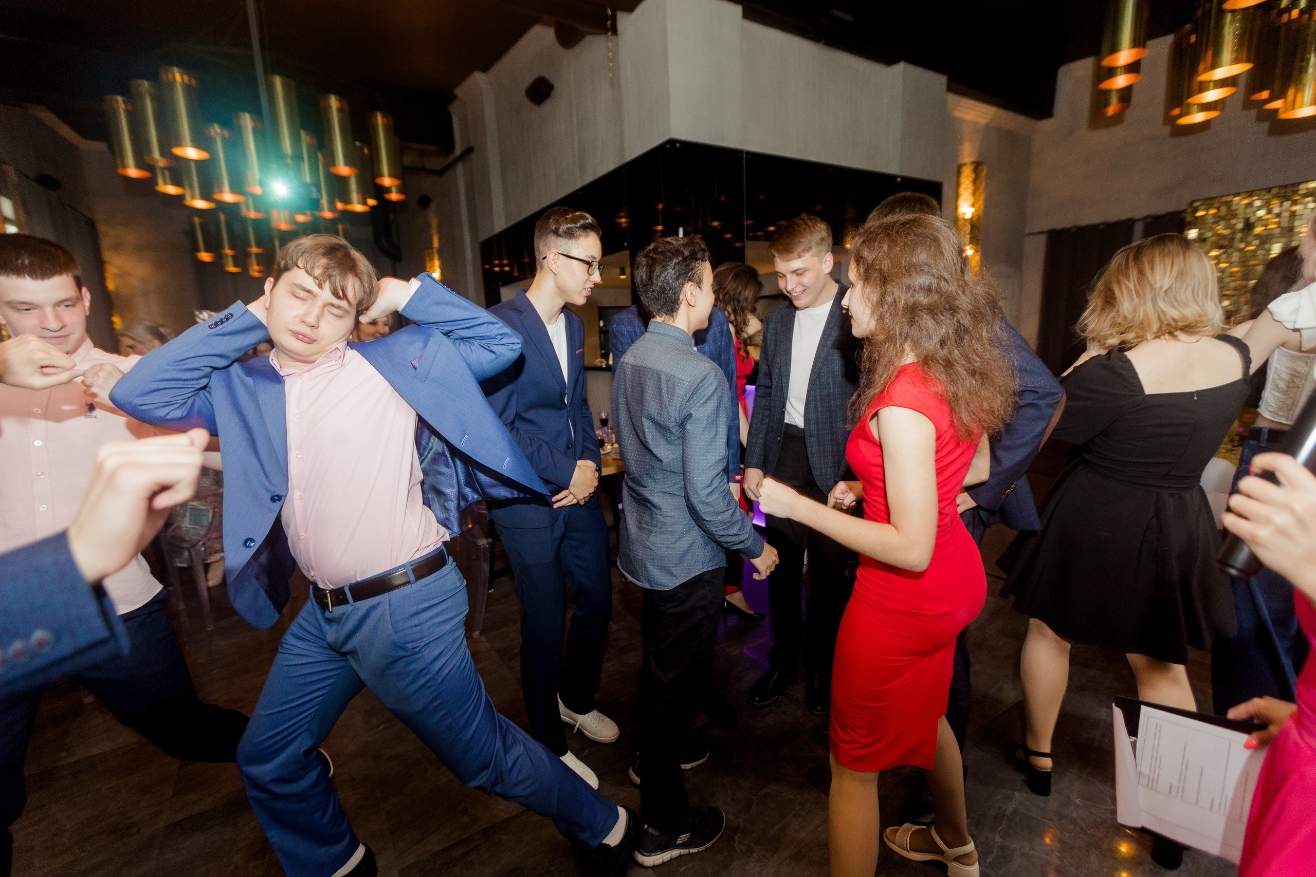 Выпускной школа 2023. Выпускные альбомы в Зеленограде и Москве