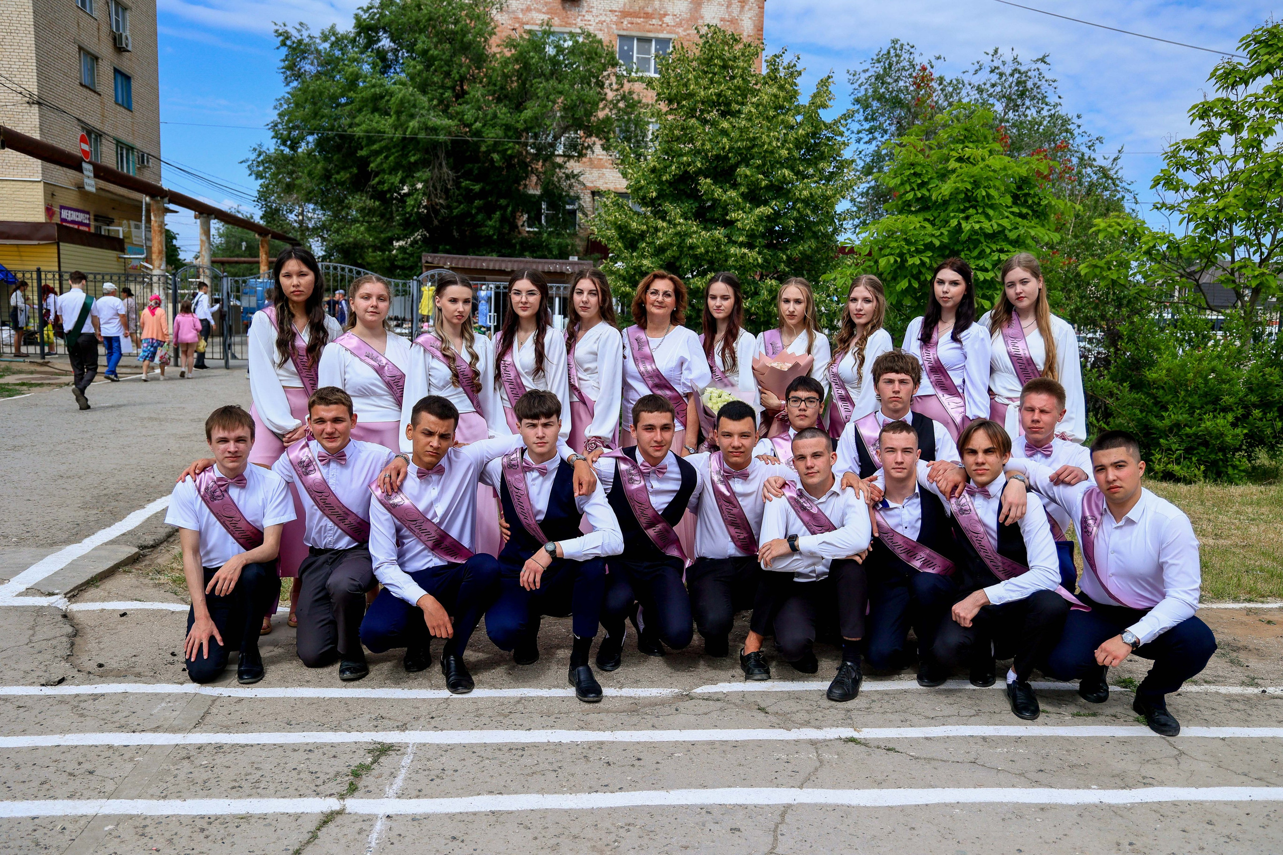 ШКОЛА ПОСЛЕДНИЙ ЗВОНОК. Свадебный фотограф — видеограф в г. Астрахань Екатерина Юмашева