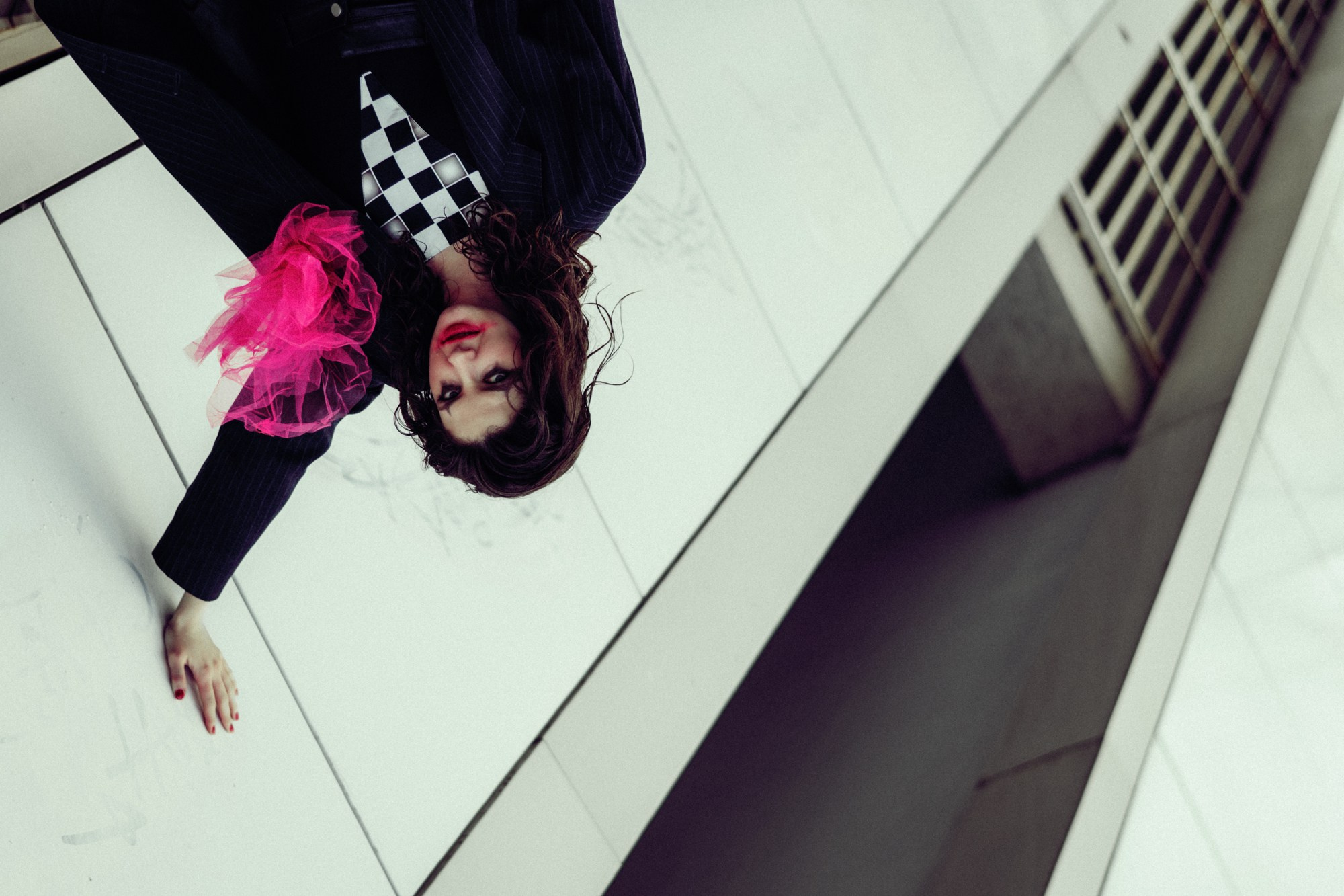 Фотосессия в стиле гранж в Тюмени — Закоулки города | Фотограф Дарья Мустафина. Портретный фотограф Тюмень Дарья Мустафина