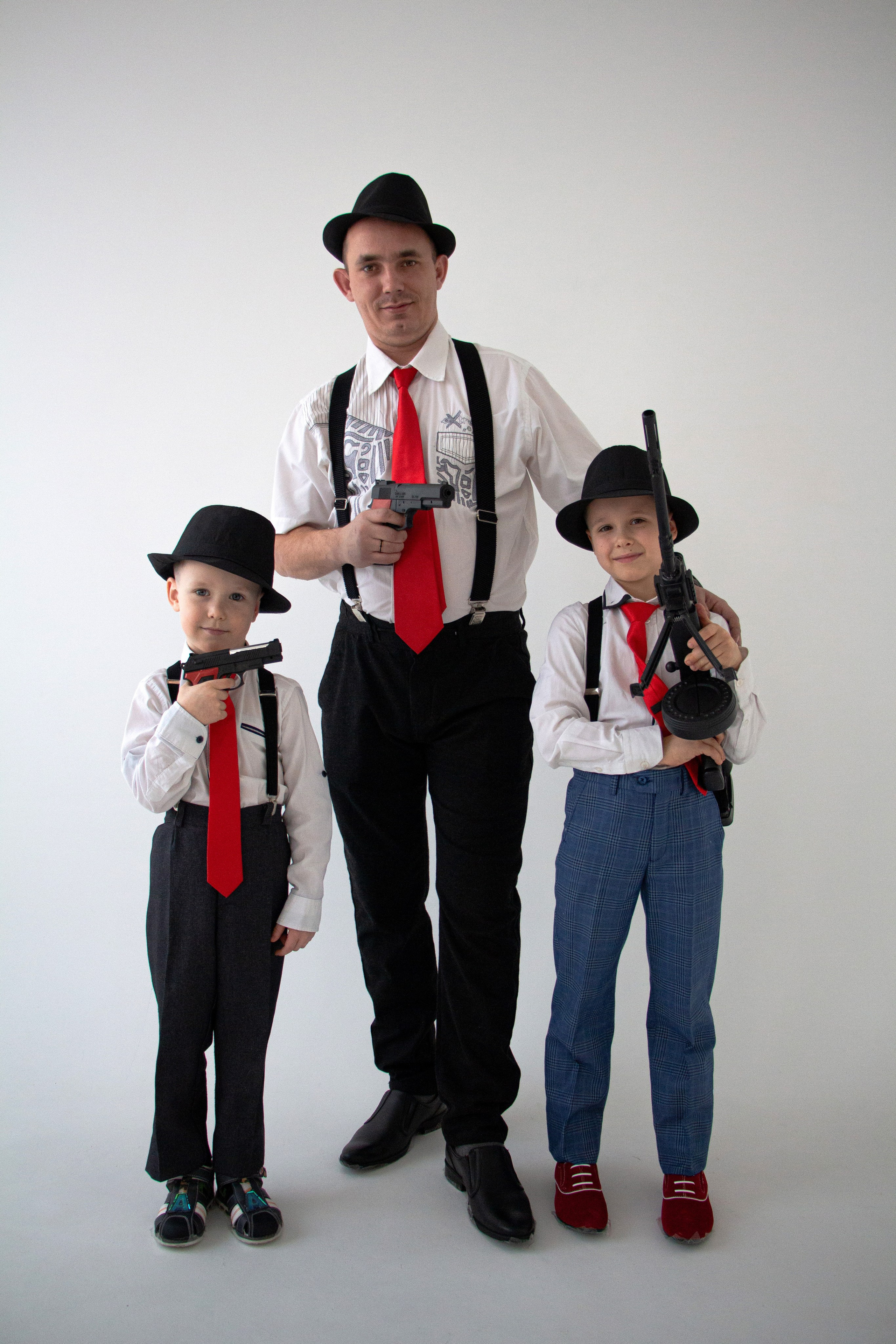 Семейная в стиле гангстеров. Ваш фотограф Ирина Сарнаева Новосибирск — Томск