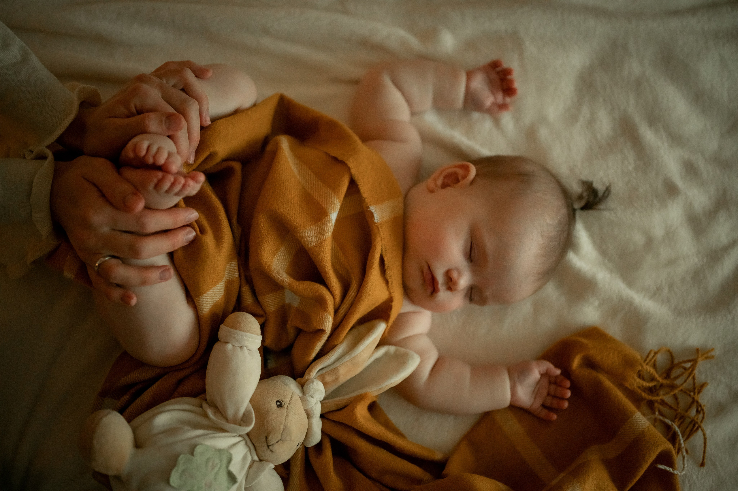 Родители с новорожденным малышом. Фотограф новорождённых, семейный, школьный в городе Калуге Евгения