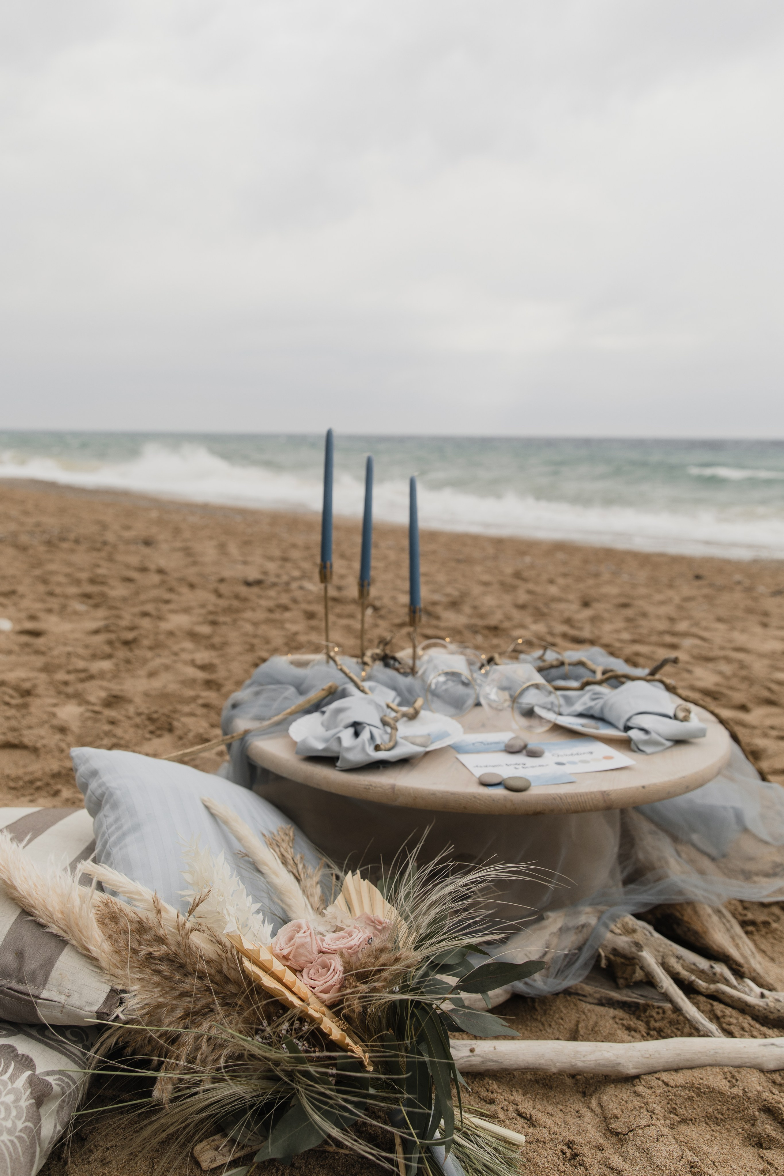 На берегу моря…. СВАДЕБНЫЙ ФОТОГРАФ В КРЫМУ И СЕВАСТОПОЛЕ