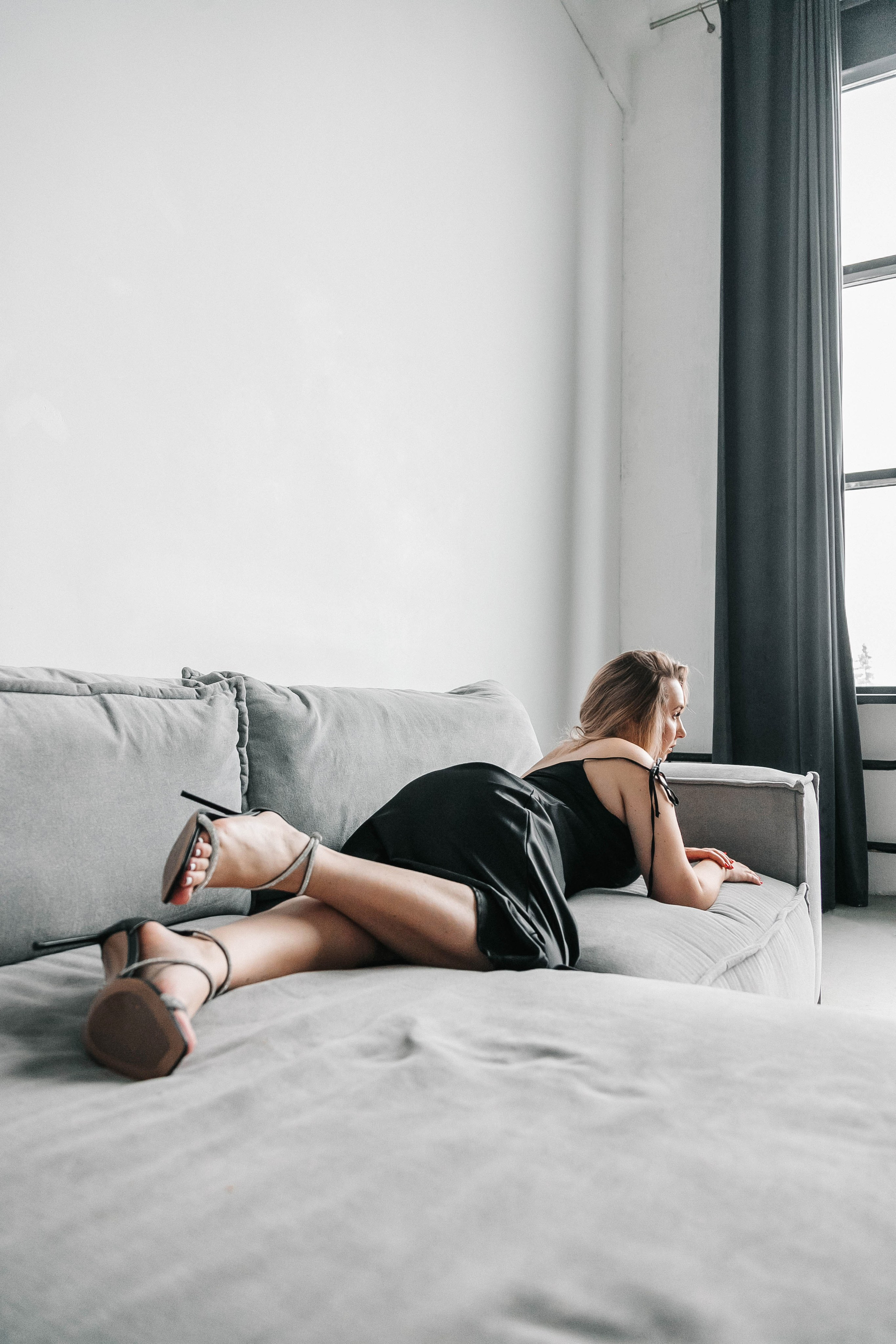 Фотосессия девушки в студии. Фотограф в Минске Ира Сюбарева