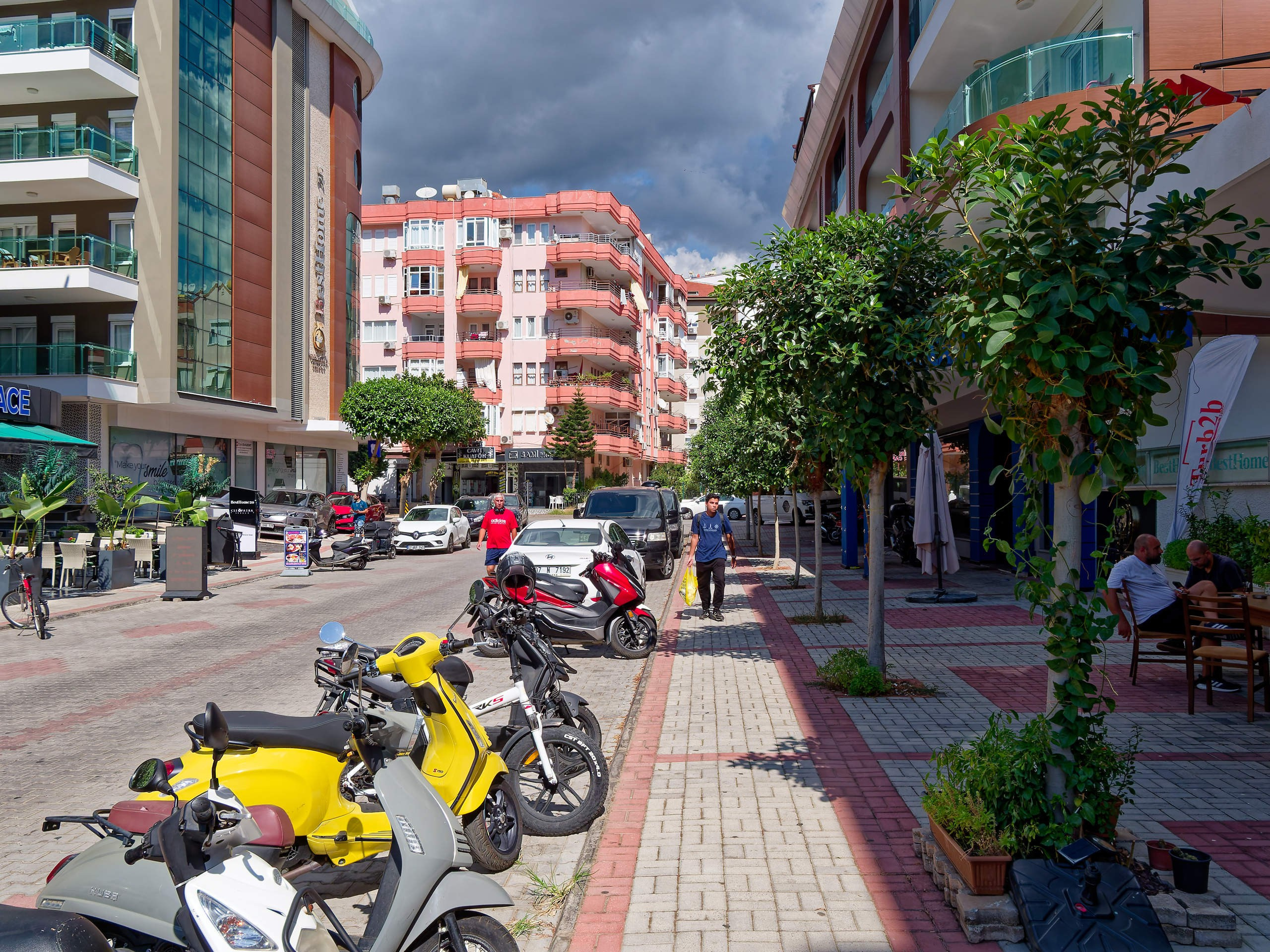 Алания 2025, город, стрит-фото. Избранные фотографии