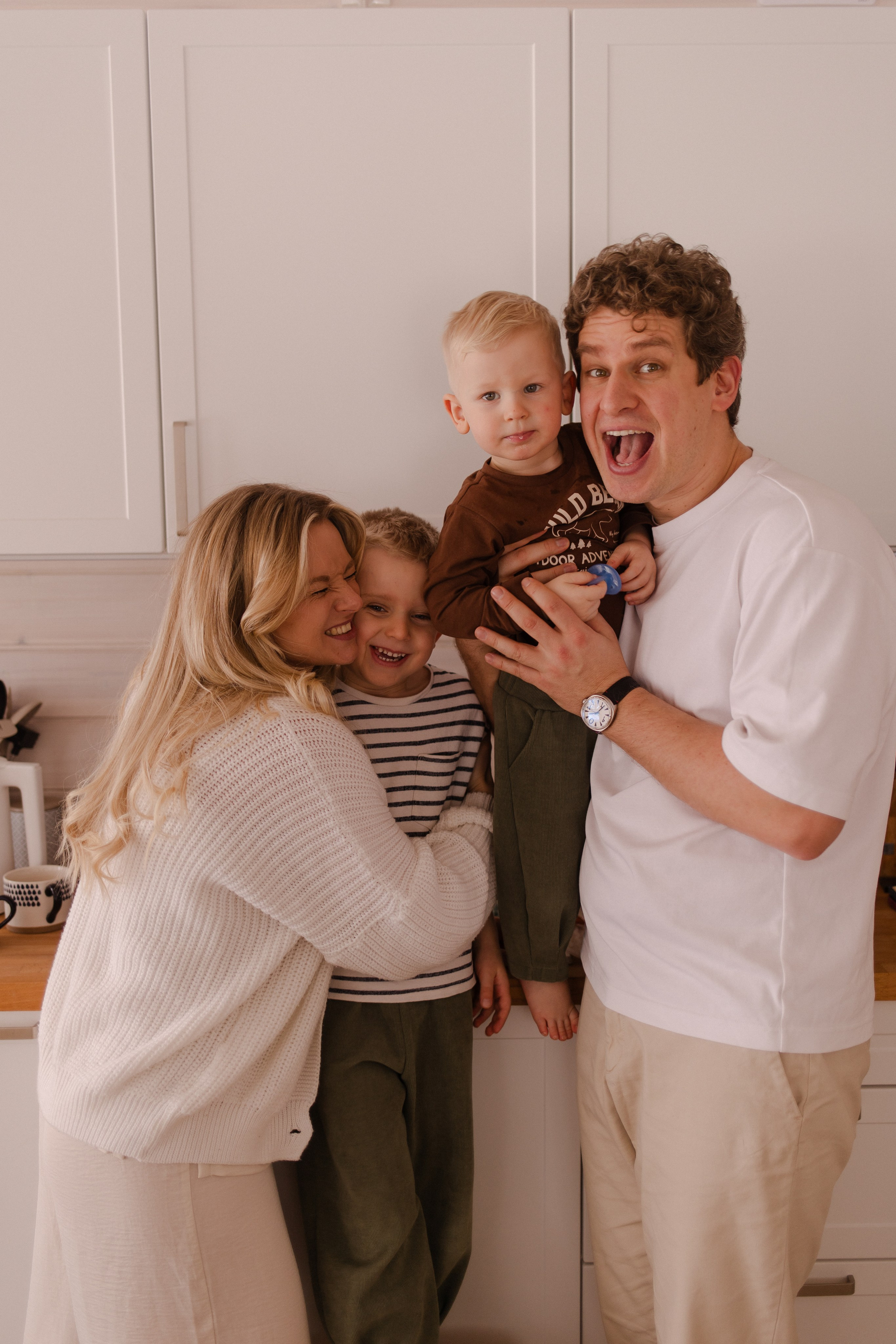 Акрам Ульяна и мальчишки. Фотграф в Москве Кузьмина Мария