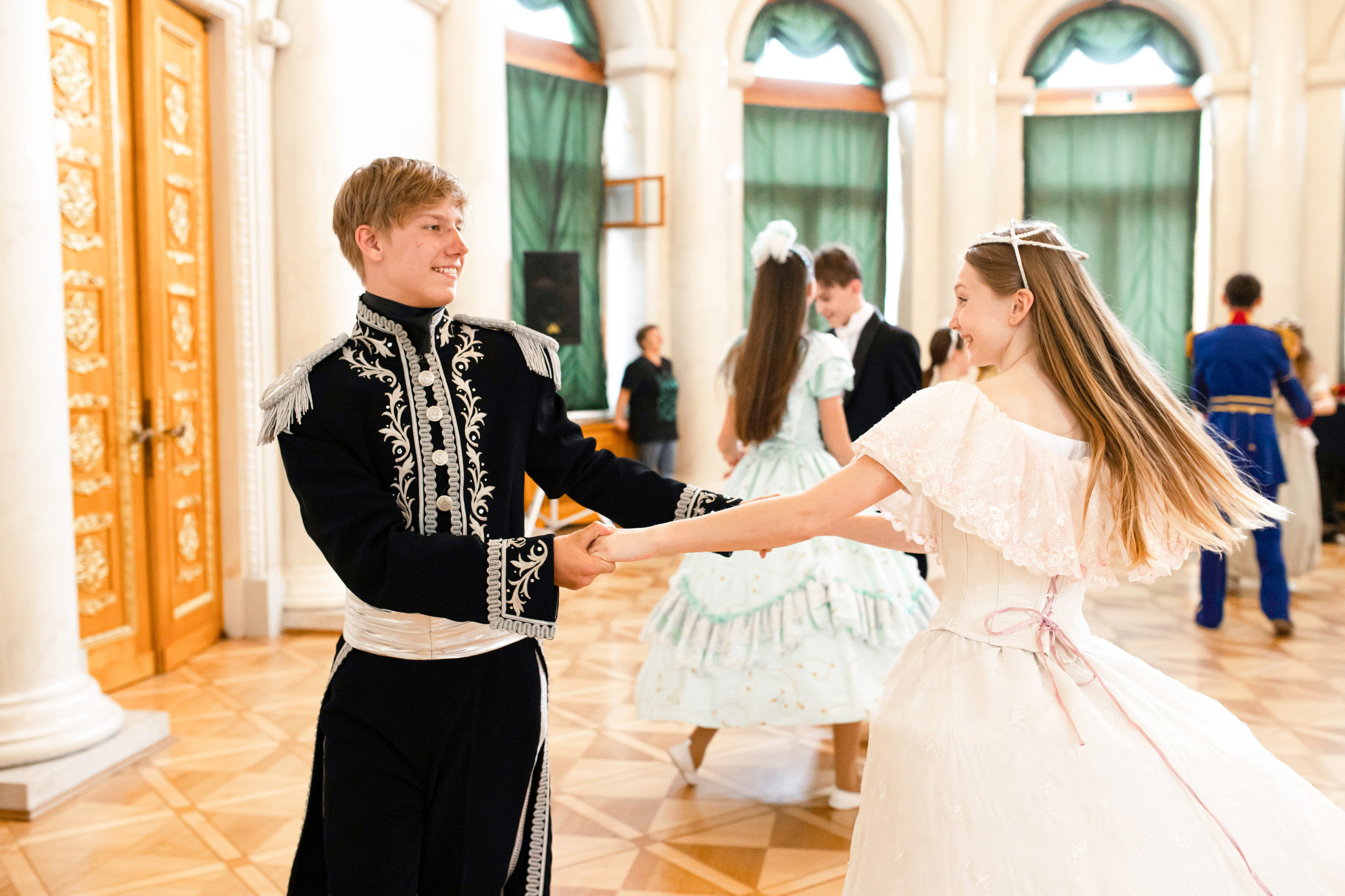 Костюмированный детский праздник во дворце. Фотограф на праздник, корпоратив, День Рождения и Юбилей в г. Санкт-Петербурге Алексей Анкушев