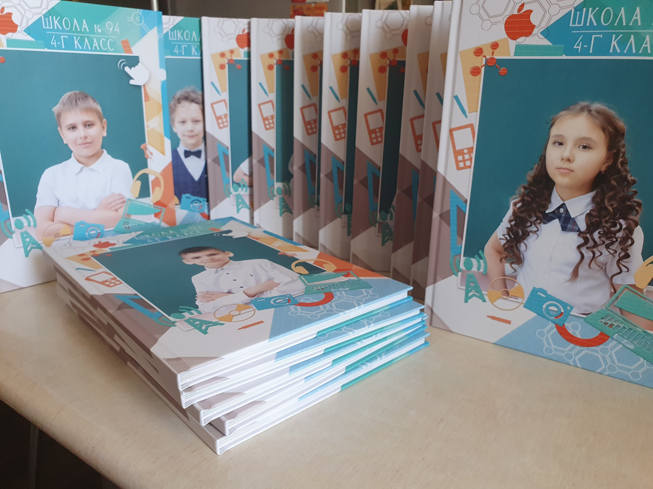 Альбомы 4 класс. Семейный, детский и свадебный фотограф в Краснодаре Алёна Тимонович