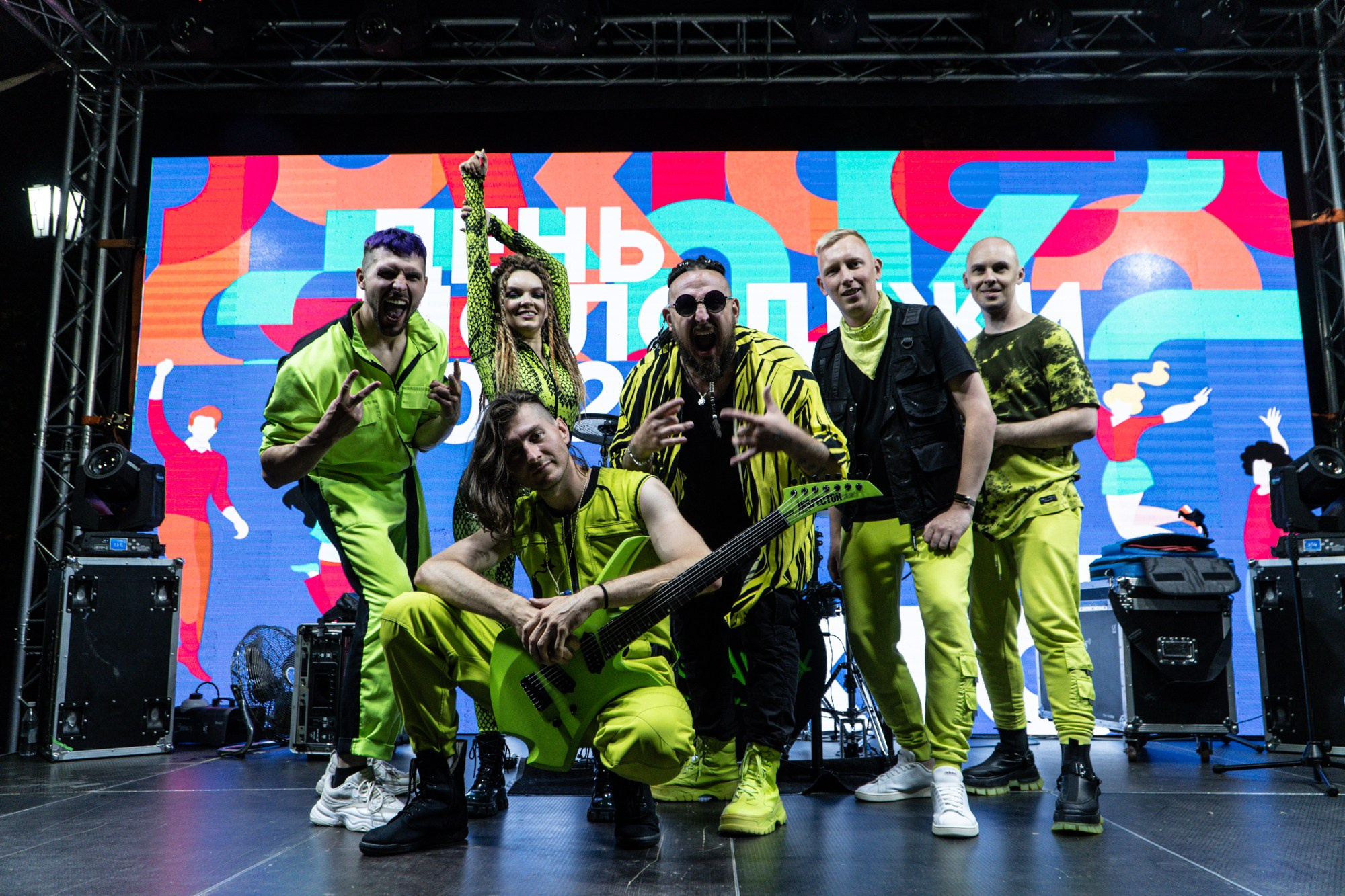 Концерт группы Бомбей. Репортажный, промышленный и маркетплейс-фотограф Дмитрий Чернат