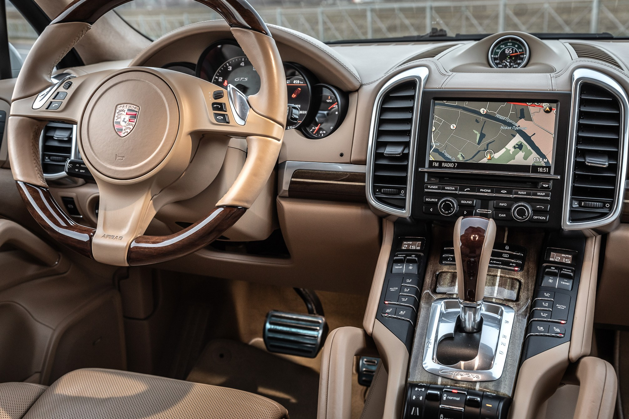 Рекламная фотосъемка в Калининграде. Фотограф в Калининграде Антон Окороков