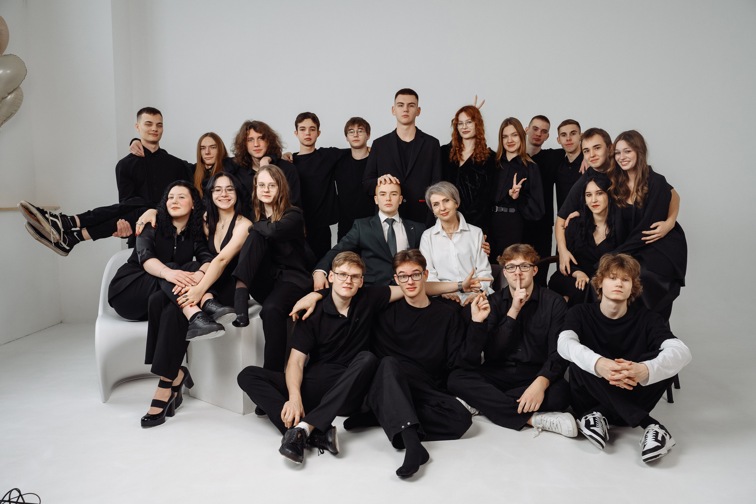 ВЫПУСКНИКИ 11 КЛАСС. МАРГАРИТА КУДРЯШОВА СВАДЕБНЫЙ И СЕМЕЙНЫЙ ФОТОГРАФ ТВЕРЬ МОСКВА