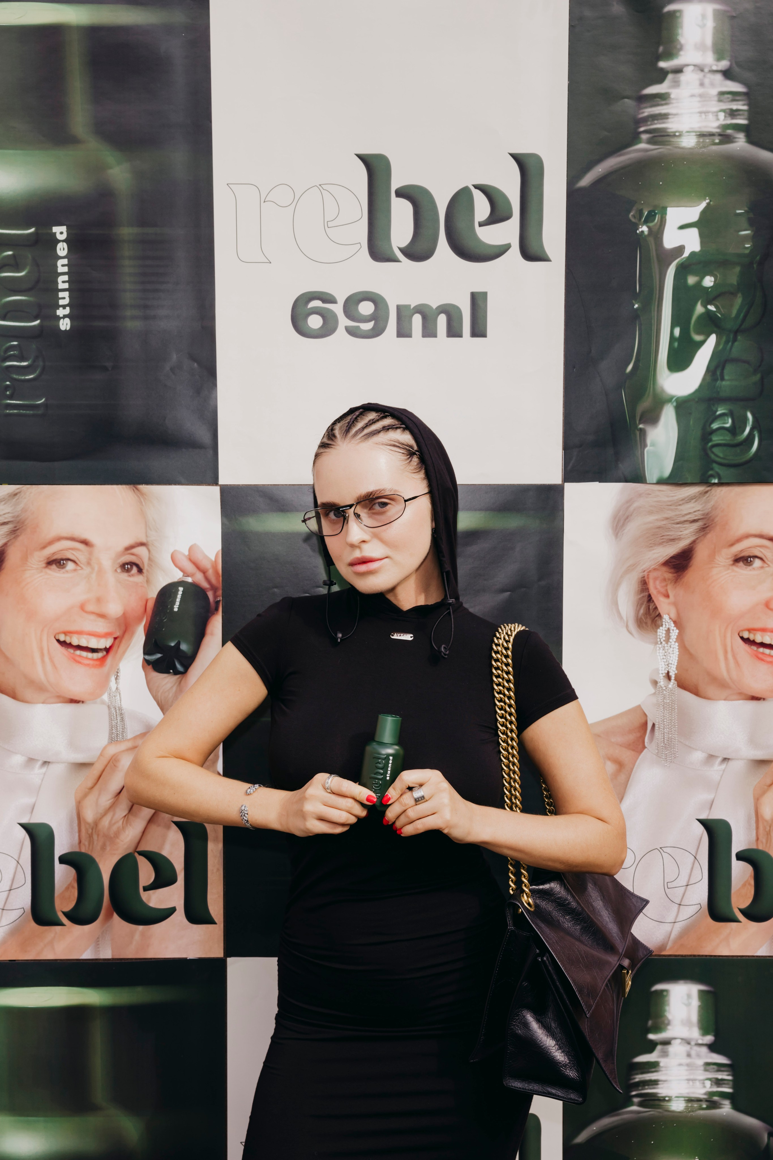 «Rebel» by «Molecule». «Птичка на проводе»: информационный портал в Москве