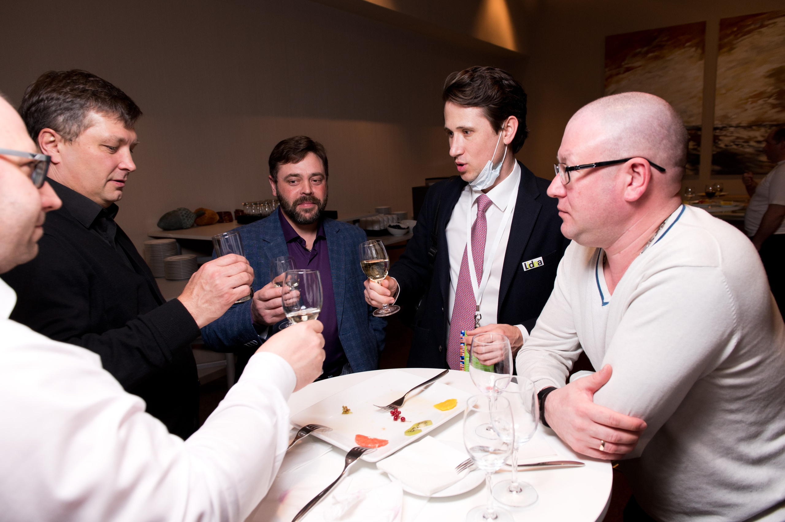 Конференция Lidea. Репортажный фотограф и видеограф Слава Думчев. Тимбилдинги, отчетники, корпоративы