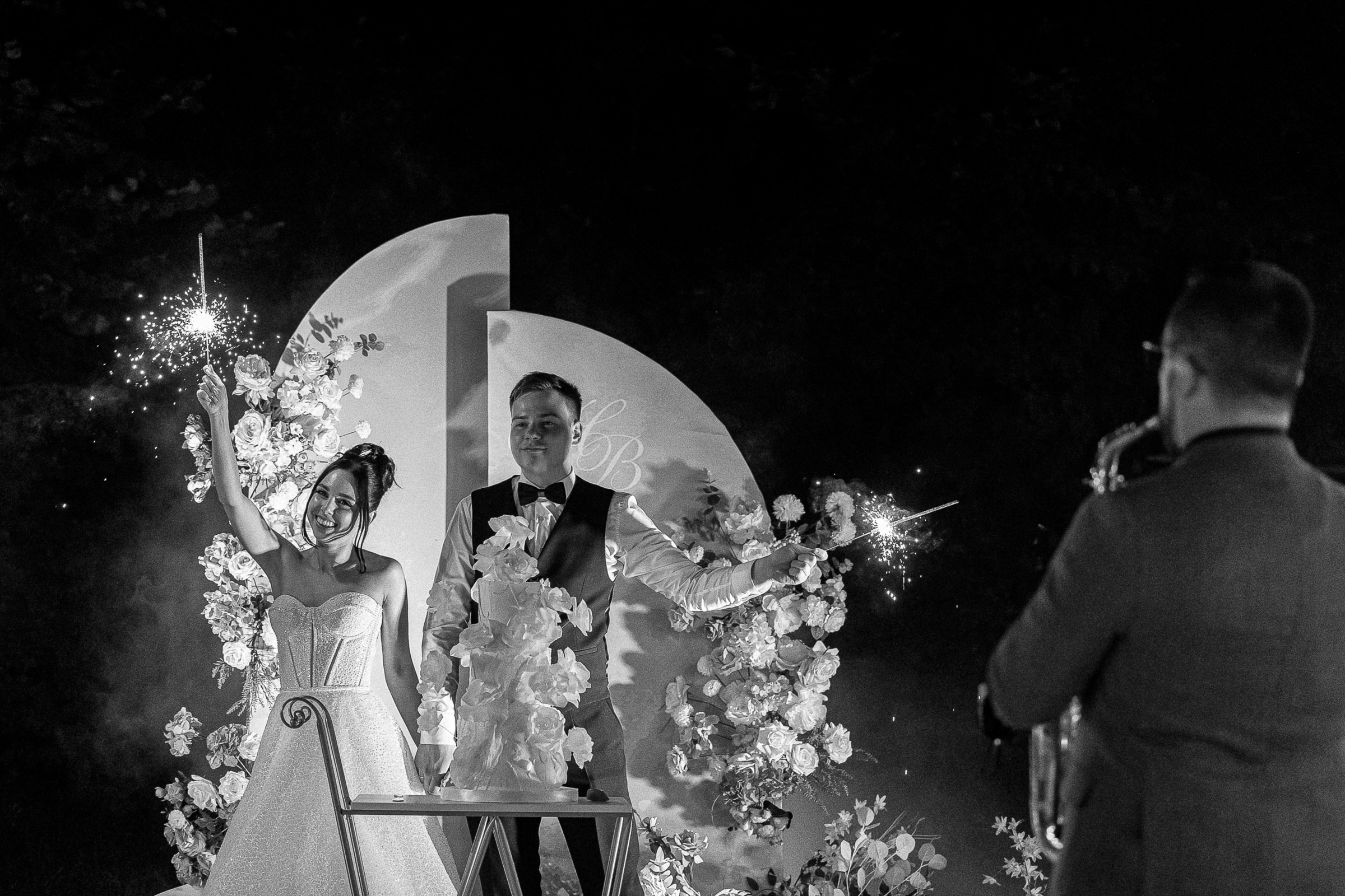 Свадебная фотография в Петербурге. VERSLIBRE | Свадебный и репортажный фотограф в Санкт-Петербурге