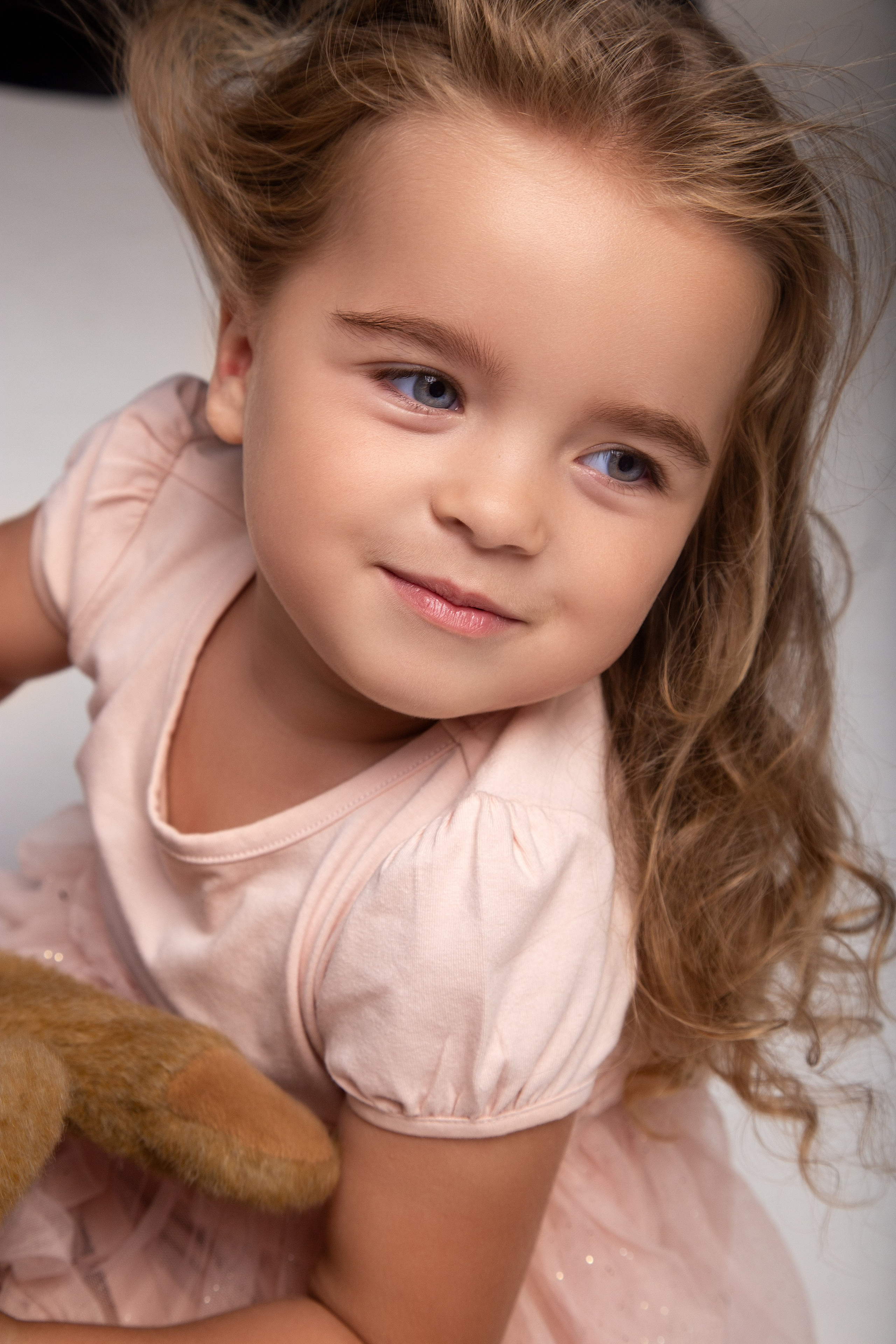 Студия. Портретный Студийный и уличный фотограф Москва. Индивидуальные, Семейные, Беременность, Будуар, Каталог, контент съемки для блога и бизнеса