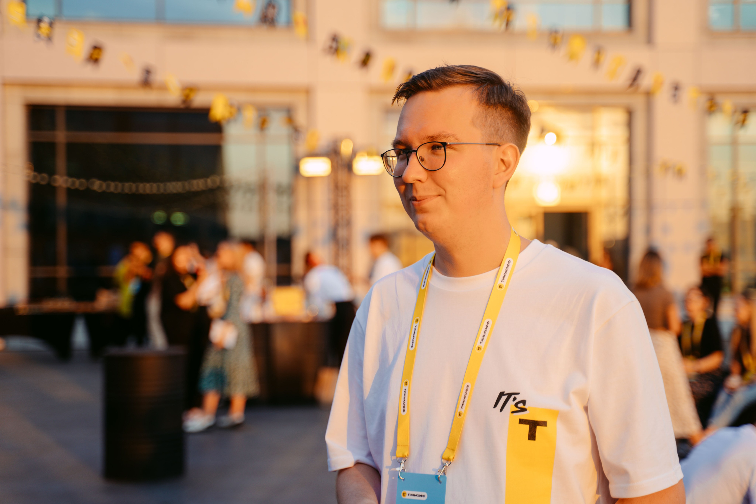 Тинькофф. ИТ-фест / 2023. Саша Копылов, фотограф в Казани
