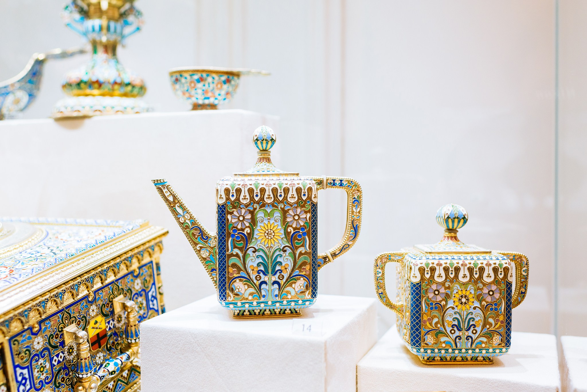 Егор Шапиро. Экскурсия в музей Фаберже. Ноябрь 24. Репортажный фотограф в Санкт-Петербурге Анастасия Клёпова