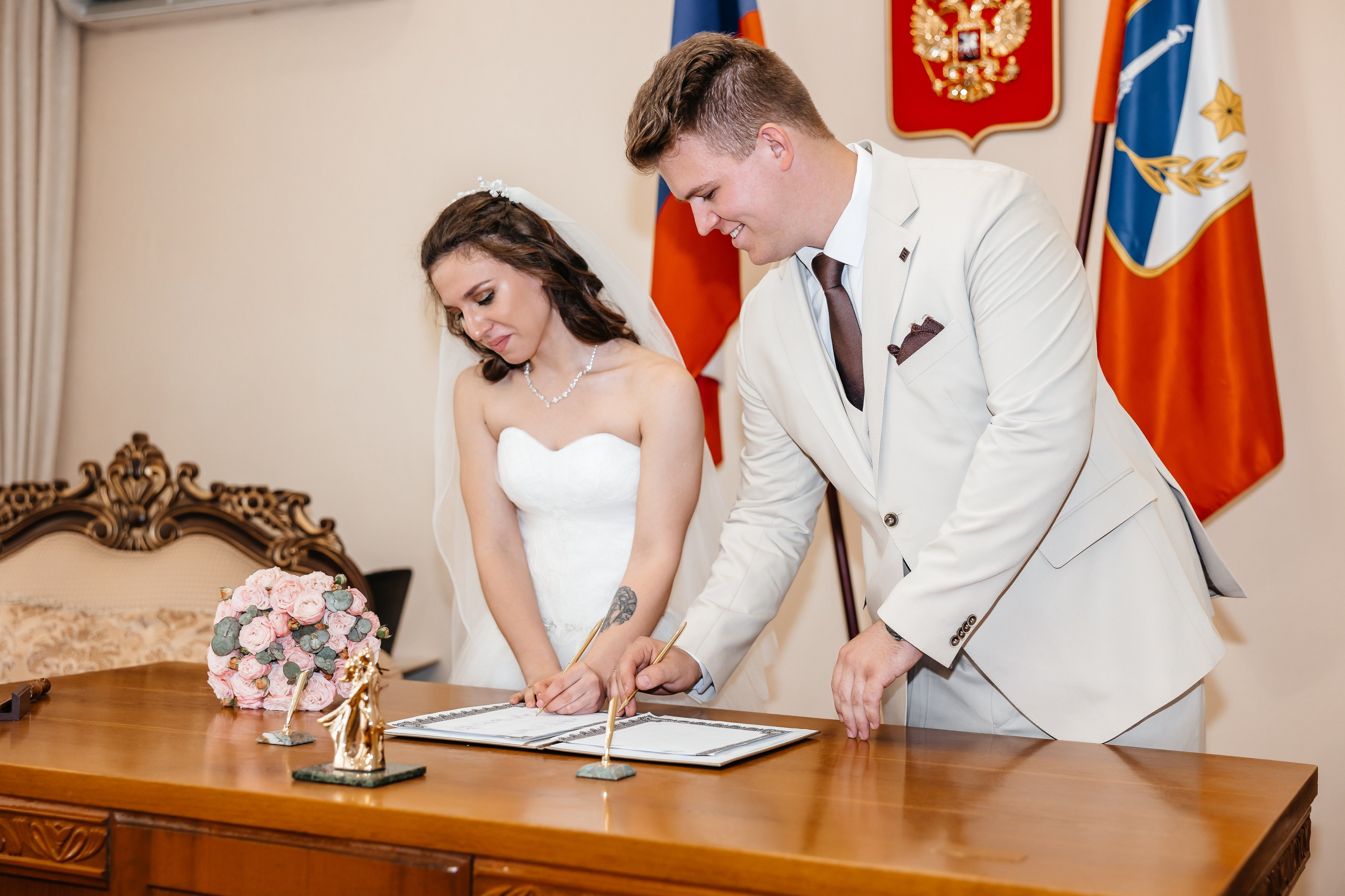 Сакура в Японском саду. Анонс свадьбы для Никиты и Марины. Свадебный фотограф в Крыму и Севастополе Ольга Баскакова