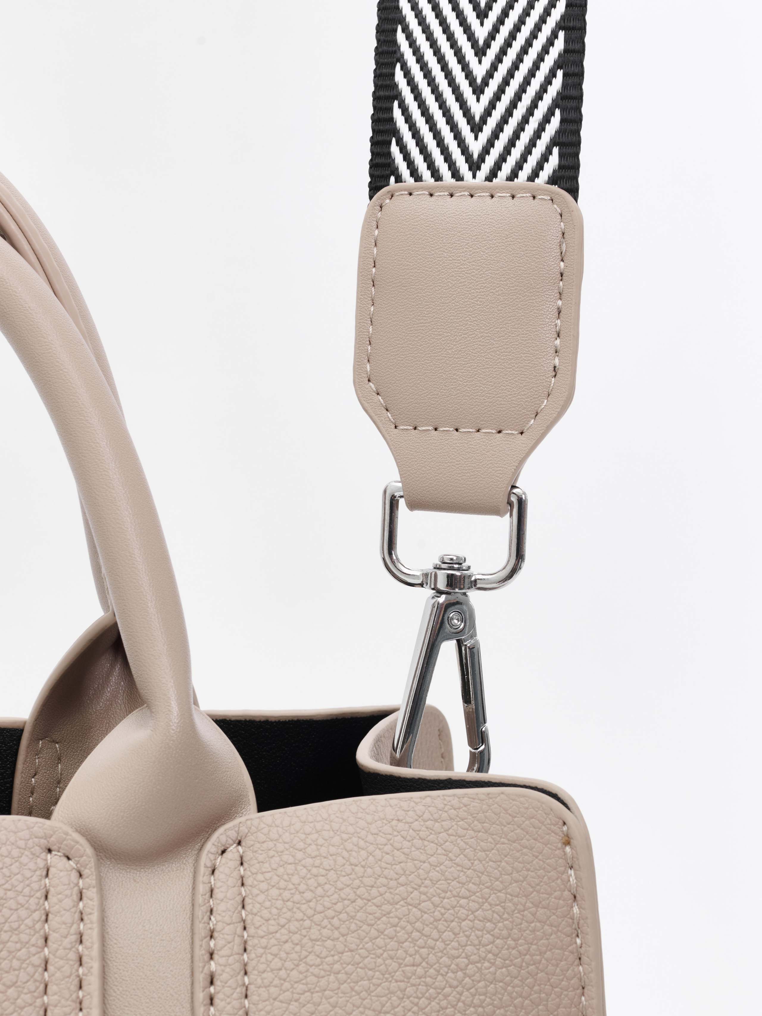 Женские сумки. Фотограф Москва