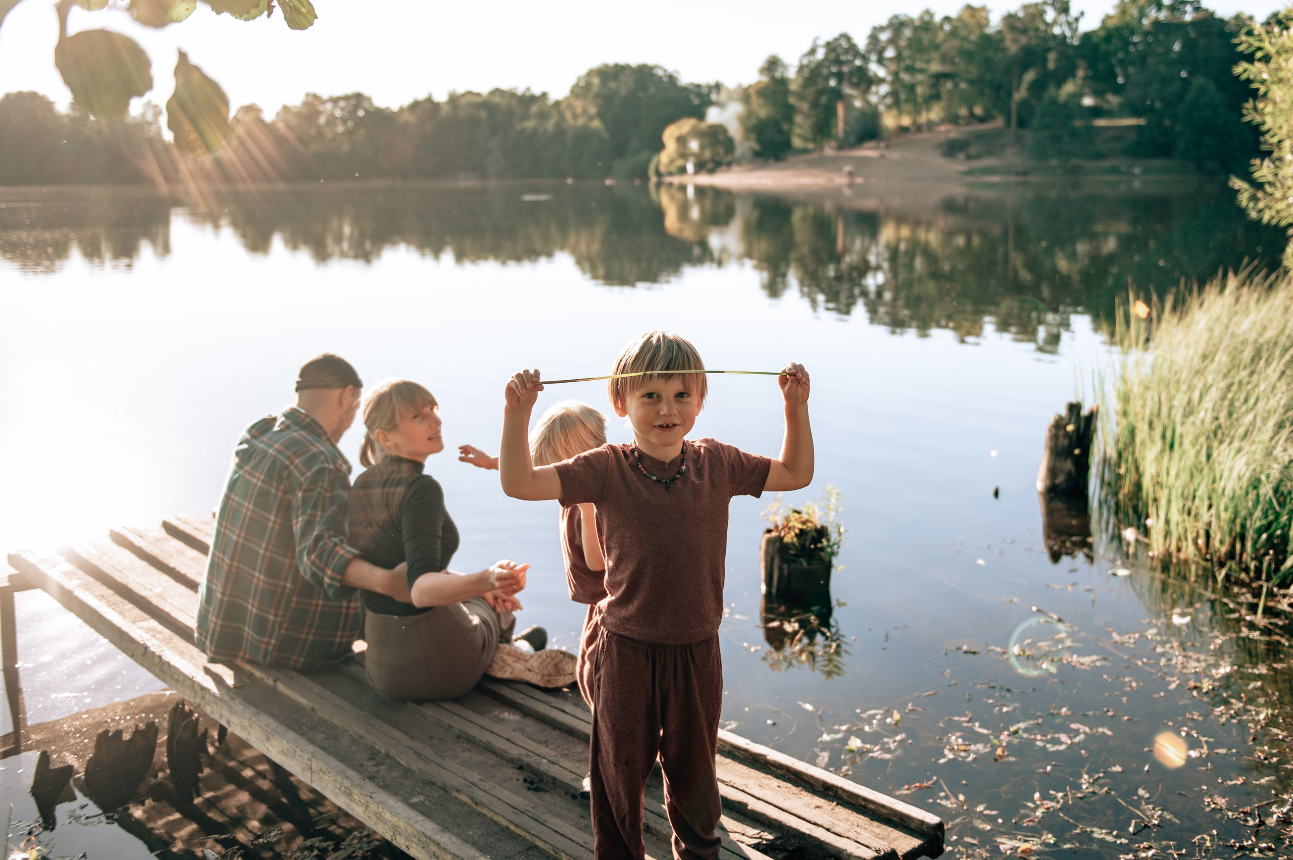 Семейна прогулка с непоседами-мальчишками. Свадебный и семейный фотограф София Невская
