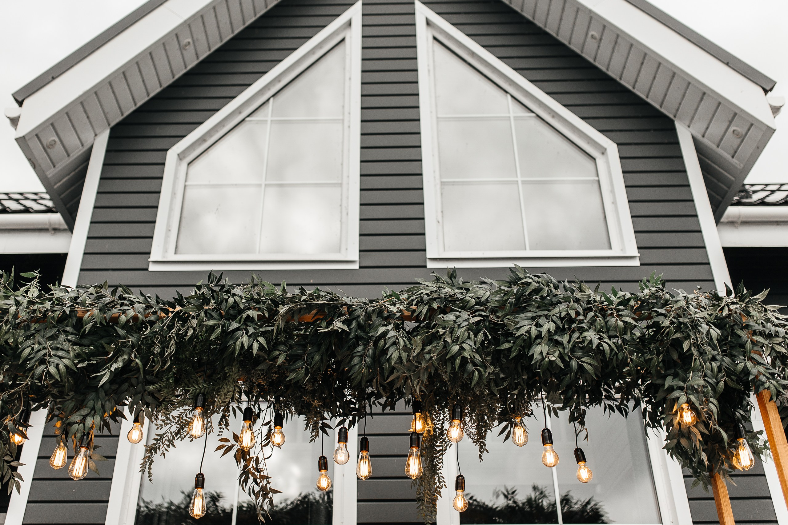 Служебный роман. MANGO EVENTS Организация свадеб и мероприятий