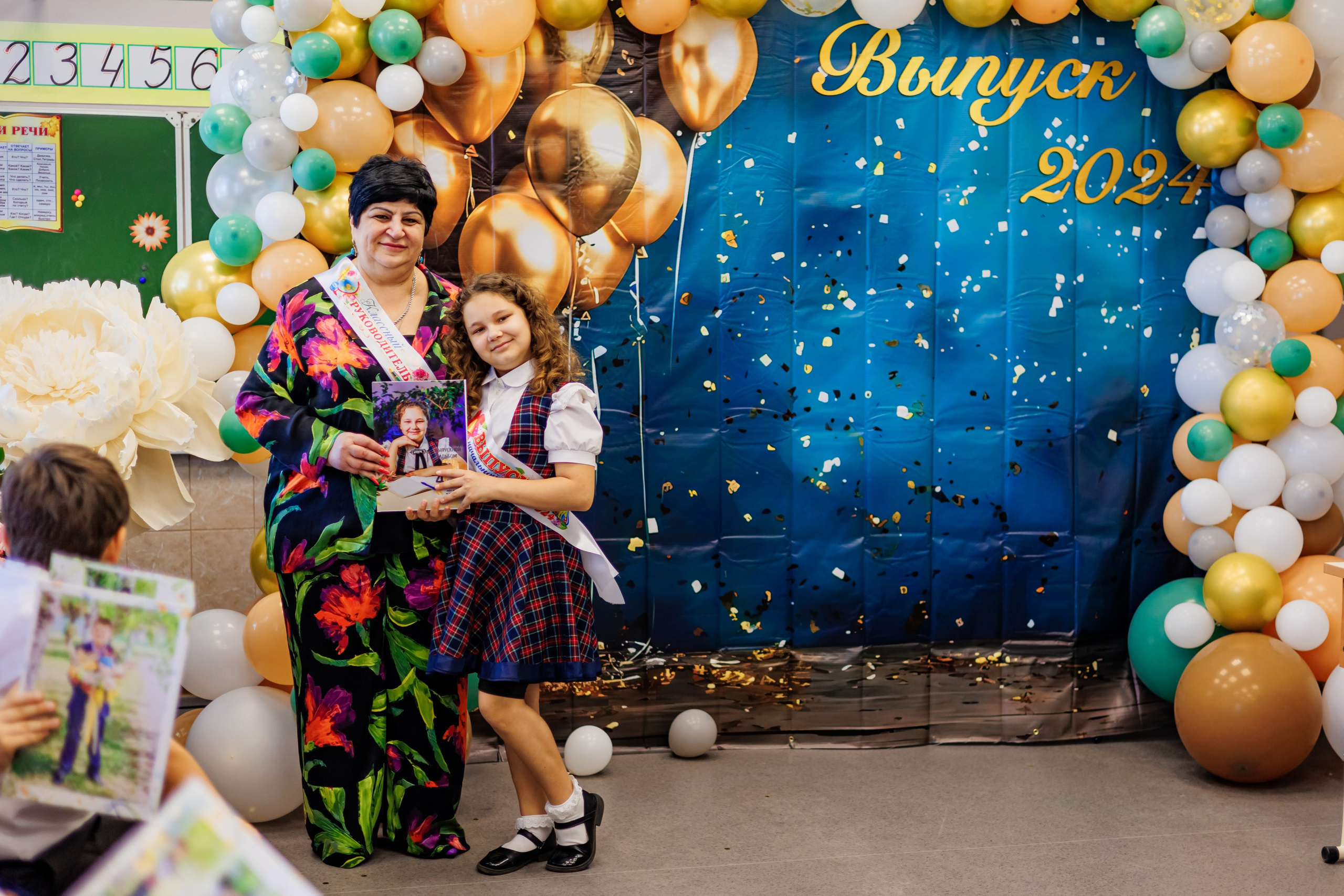 Выпуск 4а 25школа'24 год. Свадебный и семейный фотограф в Армавире