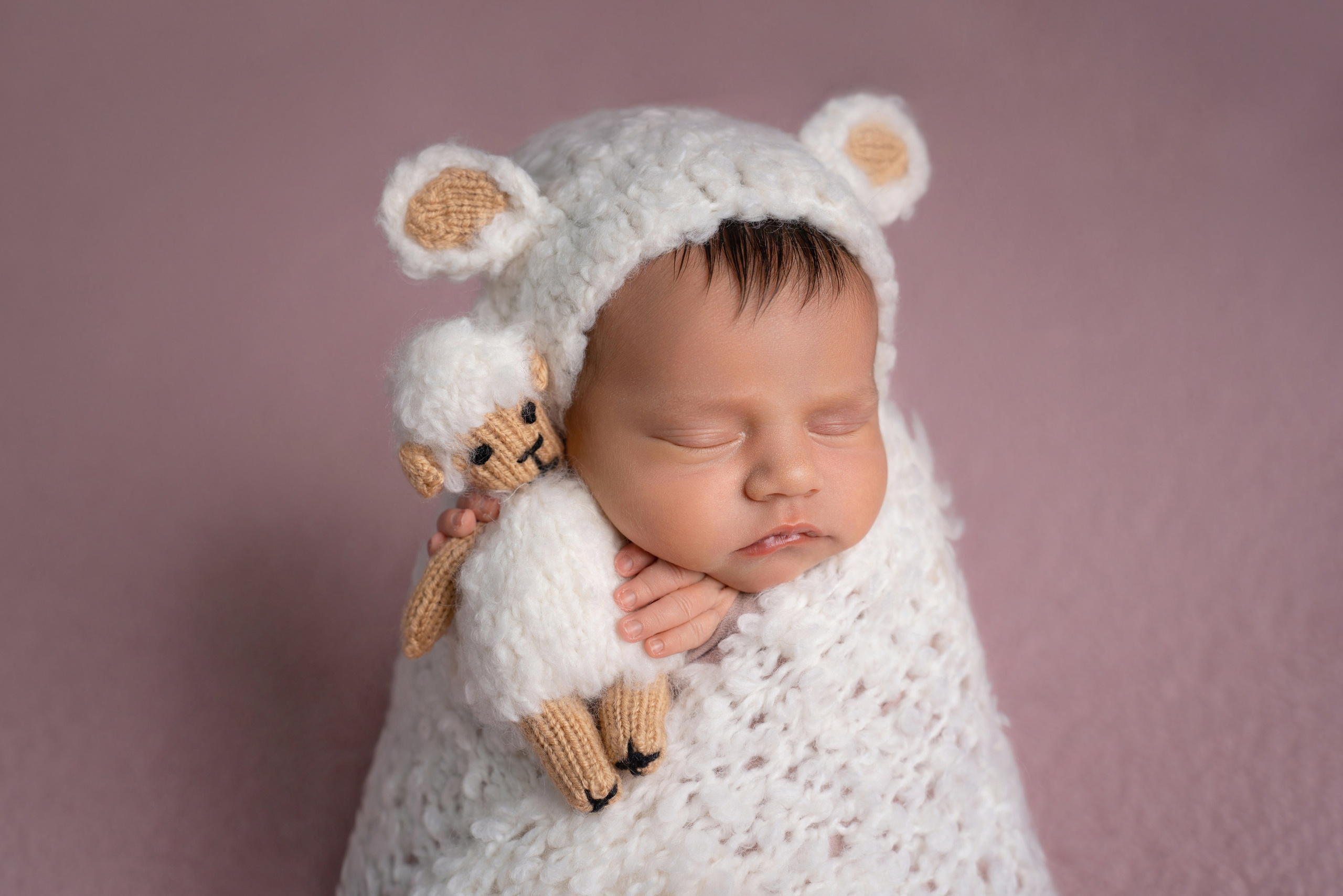 Ньюборн. Фотограф новорожденных Оренбург и свадебный фотограф Оренбург