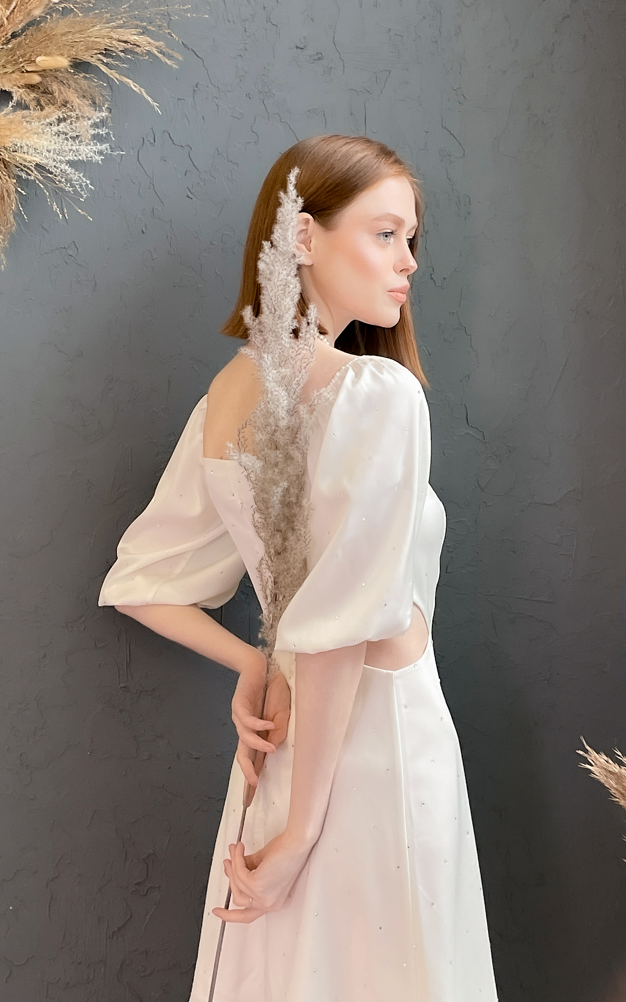 Фотосессия в студии на айфон. AI Фотограф Краснодар: мужские и женские фотосессии, стилизация съемки. Нейро-фотосессии онлайн