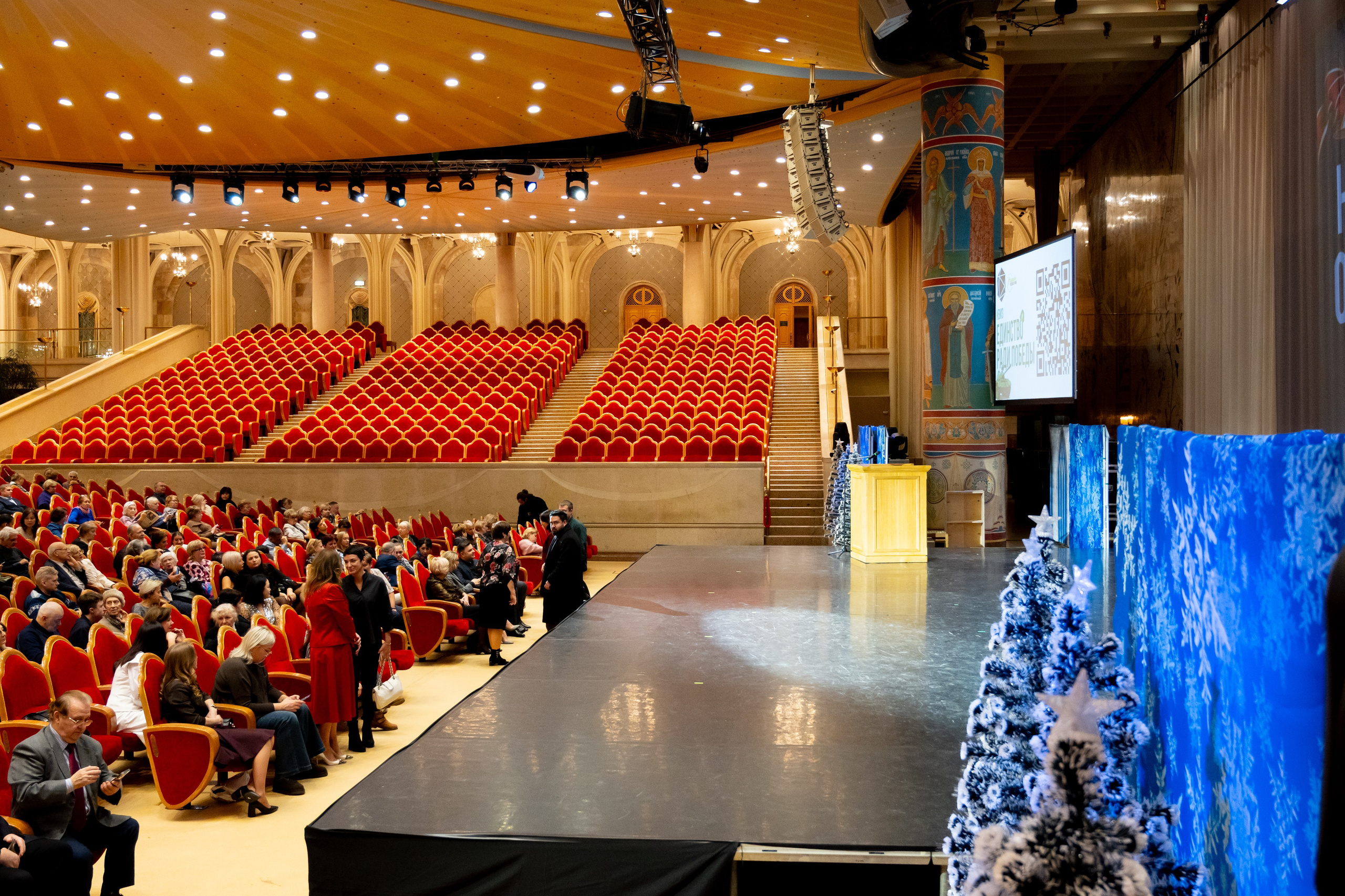 Зал Церковных соборов. Фотограф и видеограф в Москве Анна Матюхина
