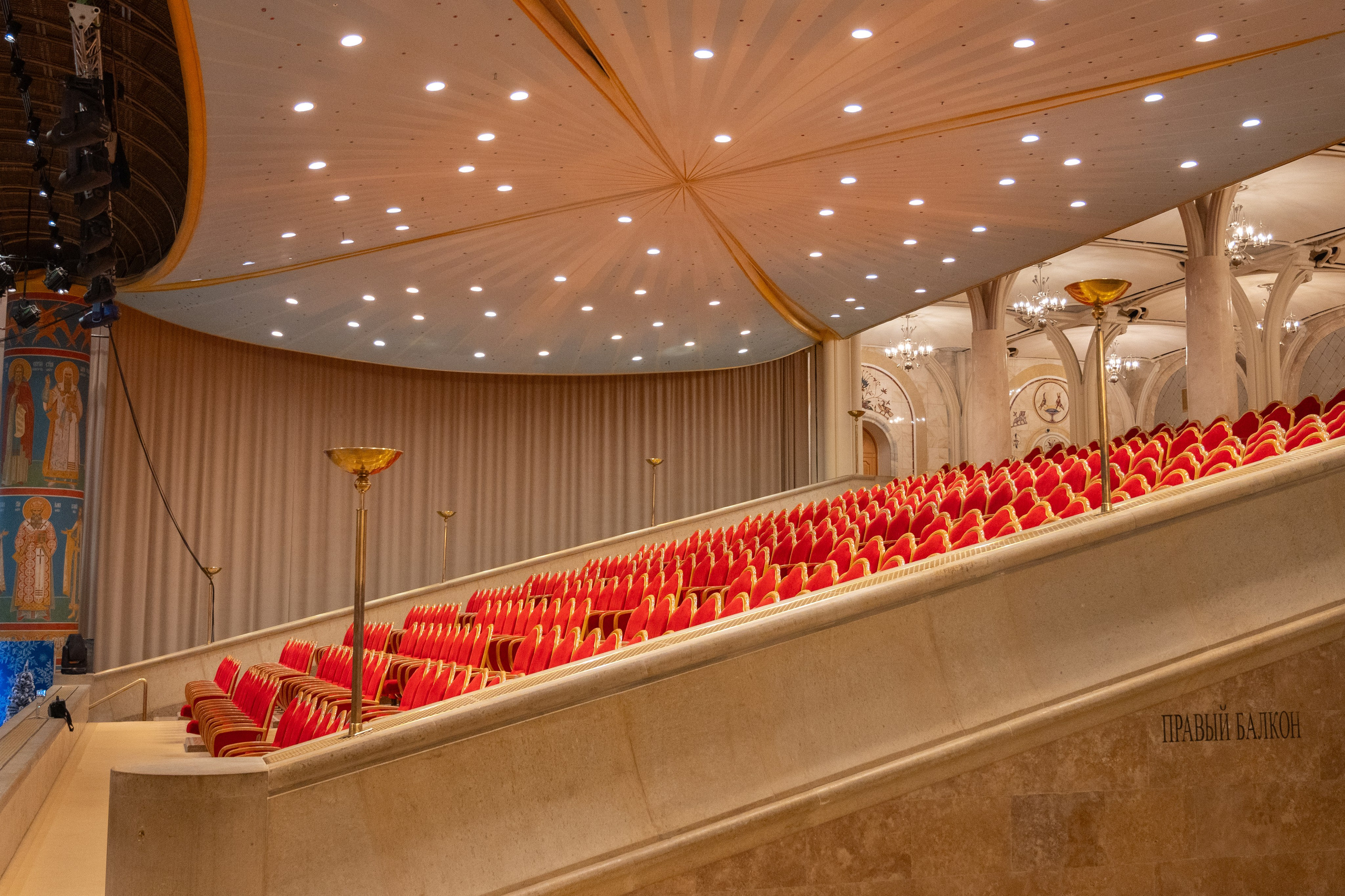 Зал Церковных соборов. Фотограф и видеограф в Москве Анна Матюхина