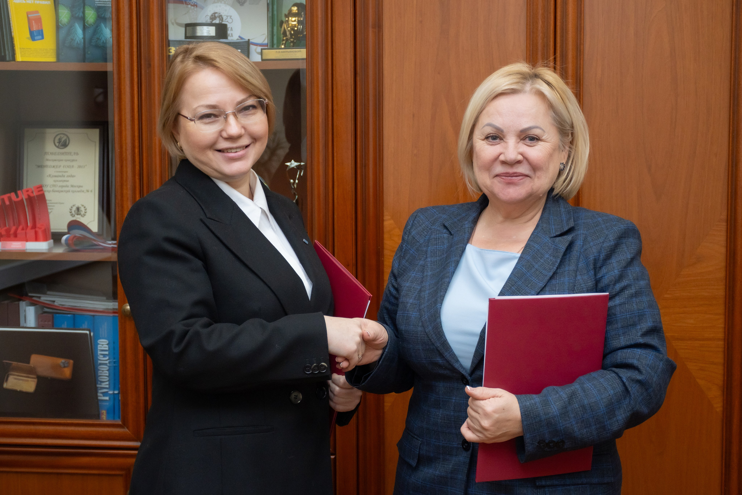 Подписание договоров. Фотограф и видеограф в Москве Анна Матюхина