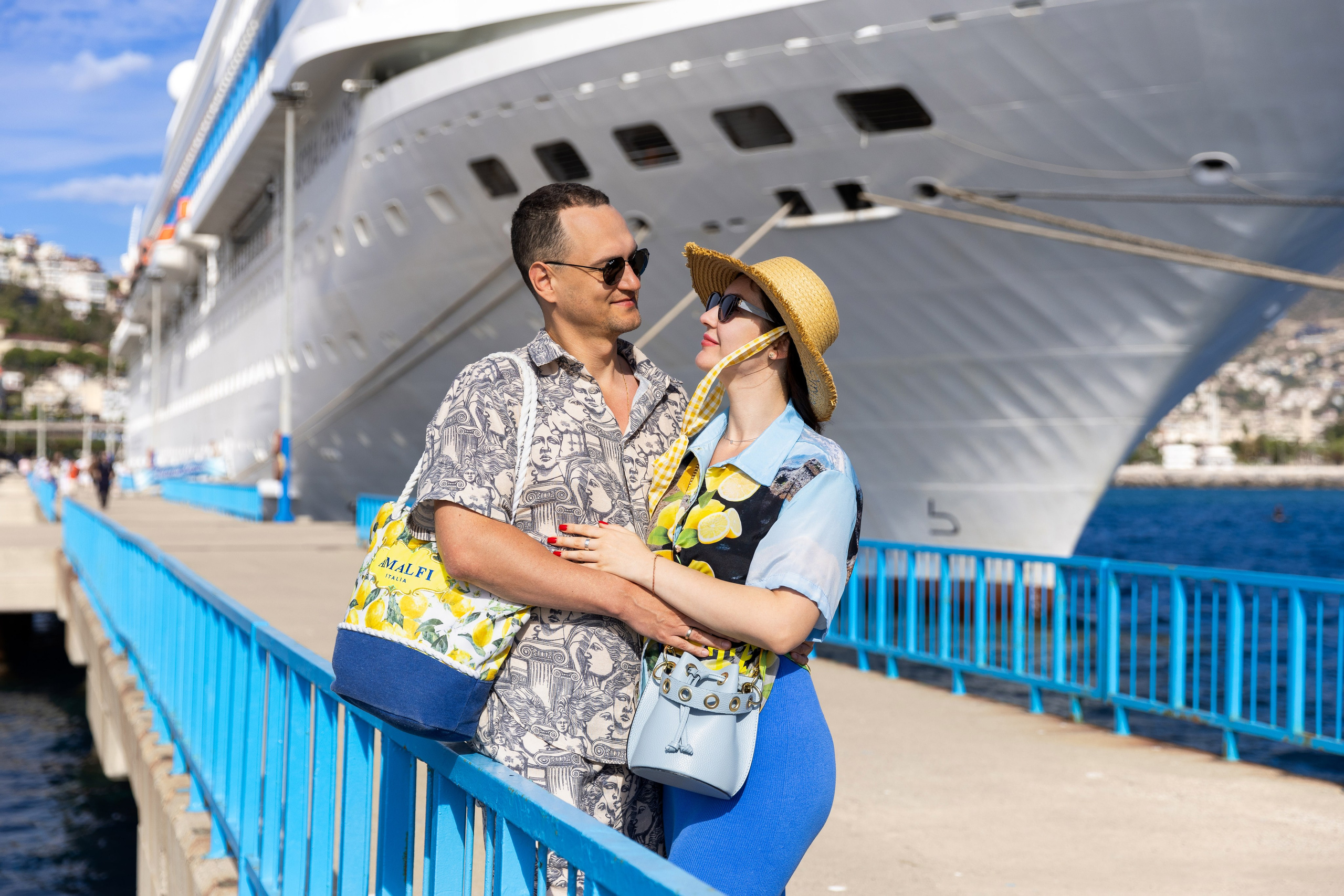 Алания. Фото департамент круизного лайнера Астория Гранде