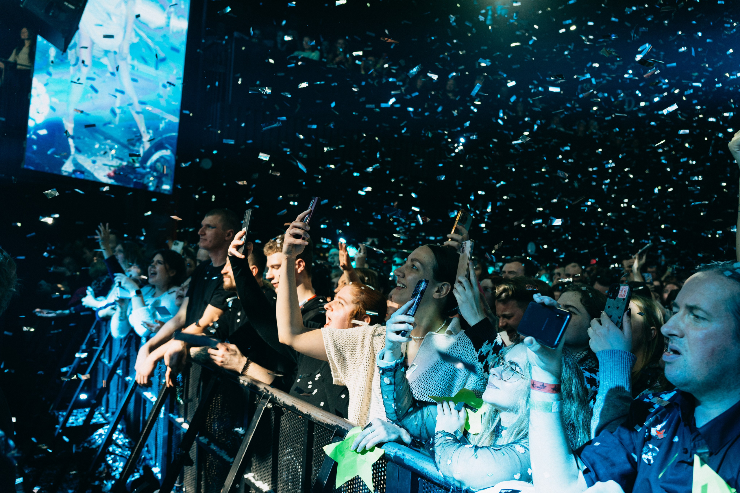 Концерт Максим в Санкт-Петербурге. Фотограф Елизавета Федосова. Репортажная съемка концерта. 