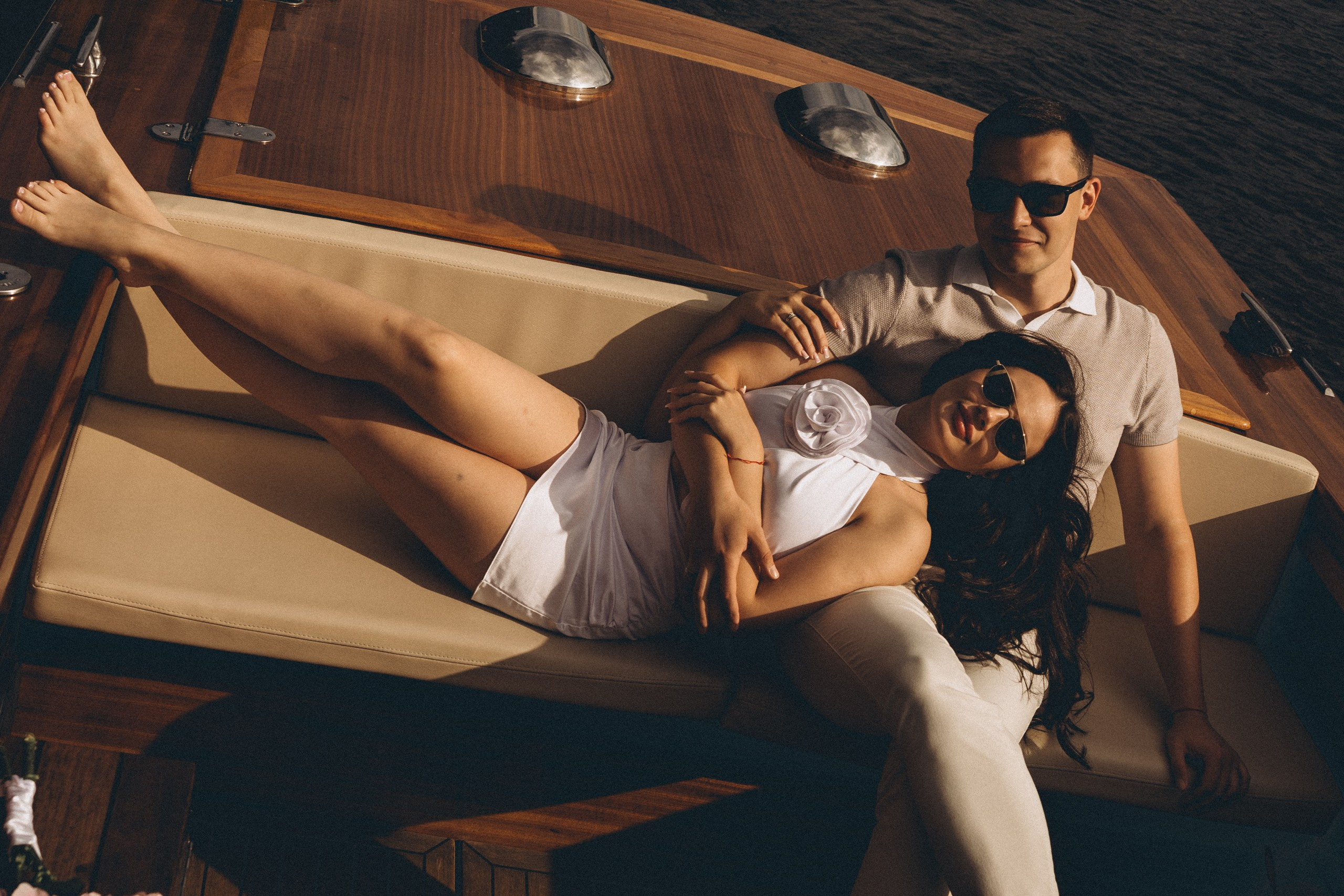 СВАДЕНБНАЯ СЬЕМКА НА КАТЕРЕ ПО КАНАЛАМ САНКТ-ПЕТЕРБУРГА И В АКВАТОРИИ НЕВЫ. Профессиональный фотограф, Санкт-Петербург — Виктория Богомолова