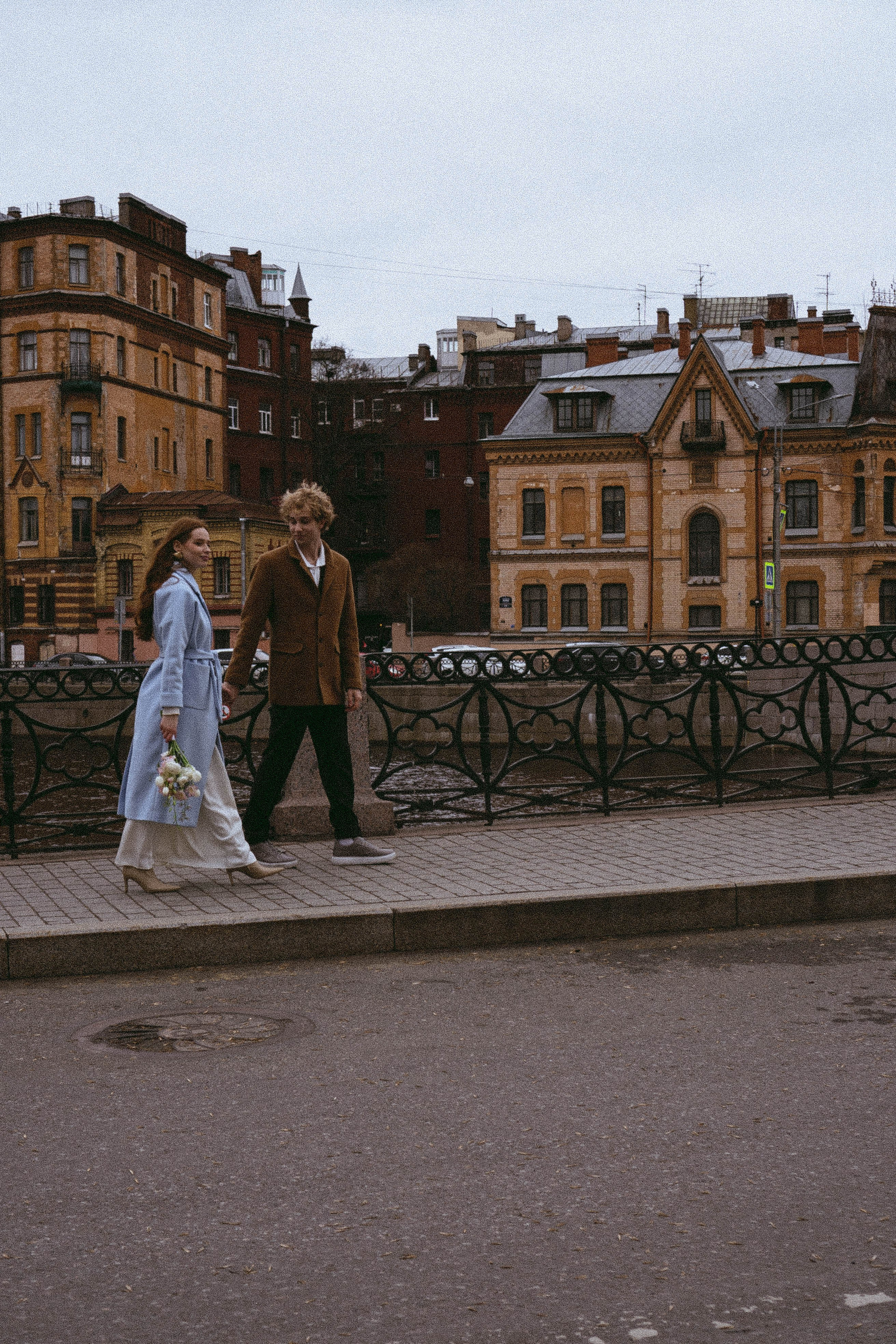 СВАДЕБНАЯ ПРОГУЛКА ПО ПЕТРОГРАДКЕ ВЕСНОЙ (ФОТОСЕССИИЯ ПАРЫ СВАДЕБНАЯ). Профессиональный фотограф, Санкт-Петербург — Виктория Богомолова