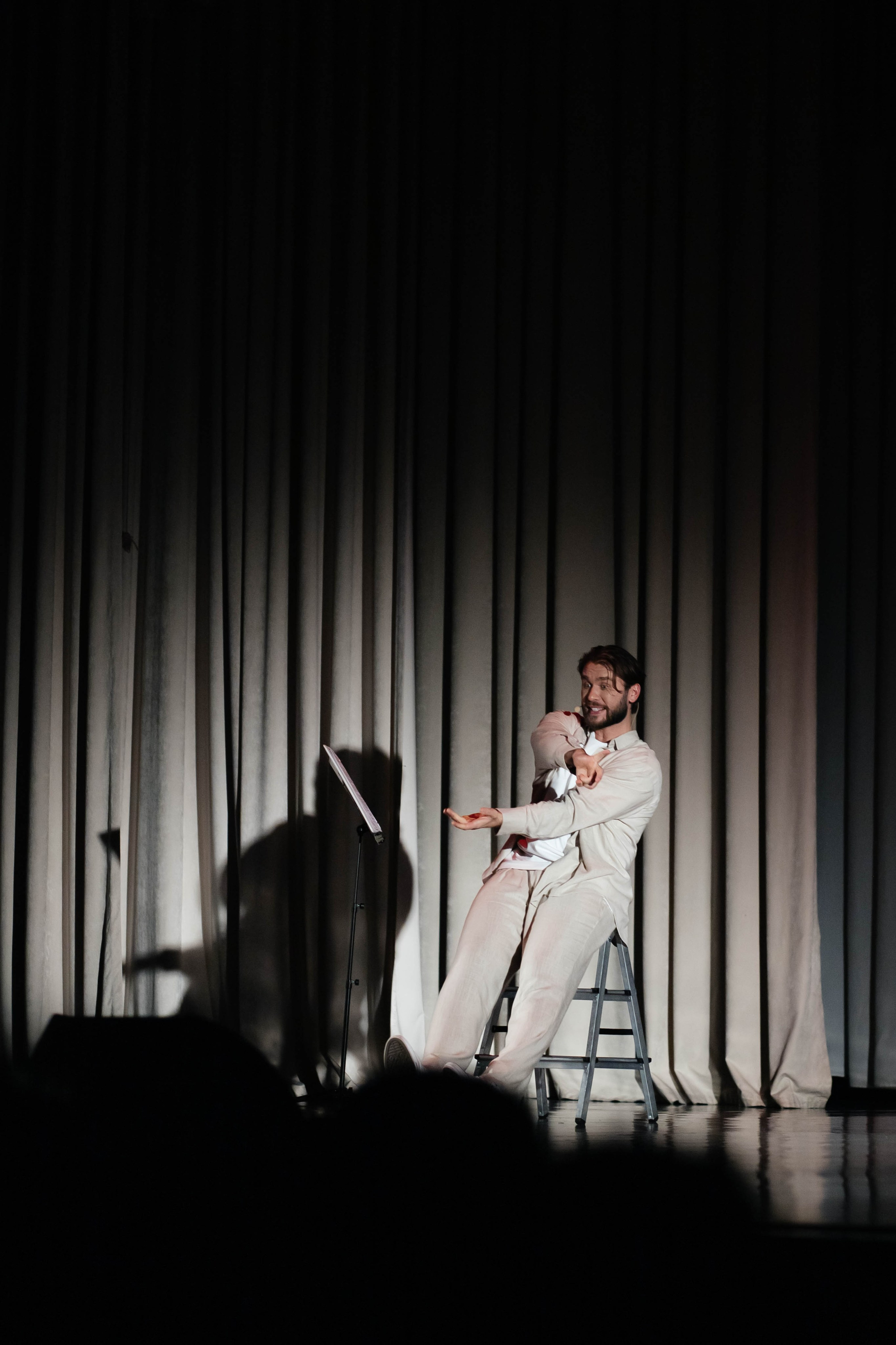 НИТЬЯ " В объятьях неба». Женский фотограф в Оренбурге Ирина Заводчикова