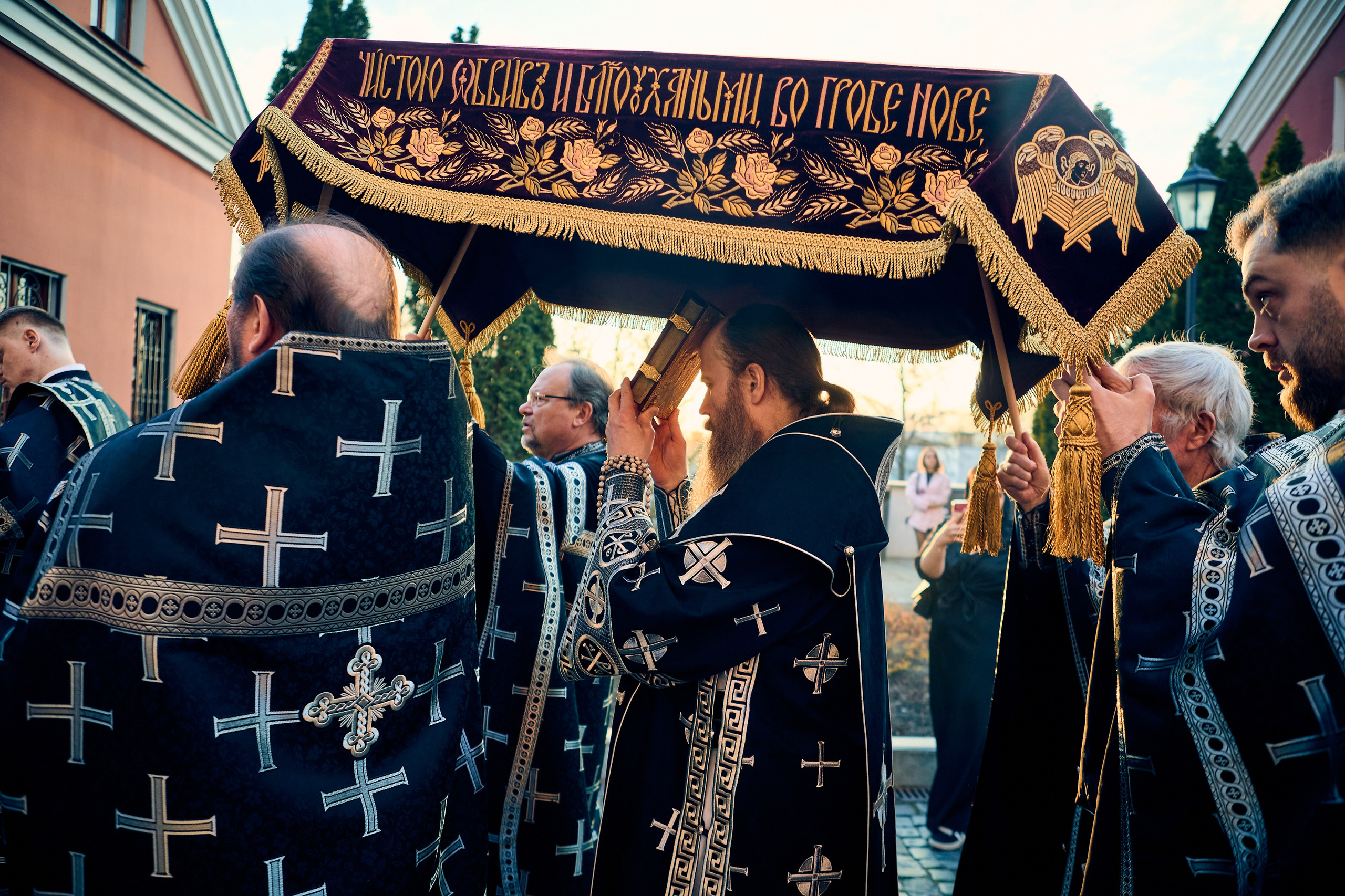 Утреня Погребение Спасителя. DMITRY MOISEENKO — фотограф, художник, топ-стилист