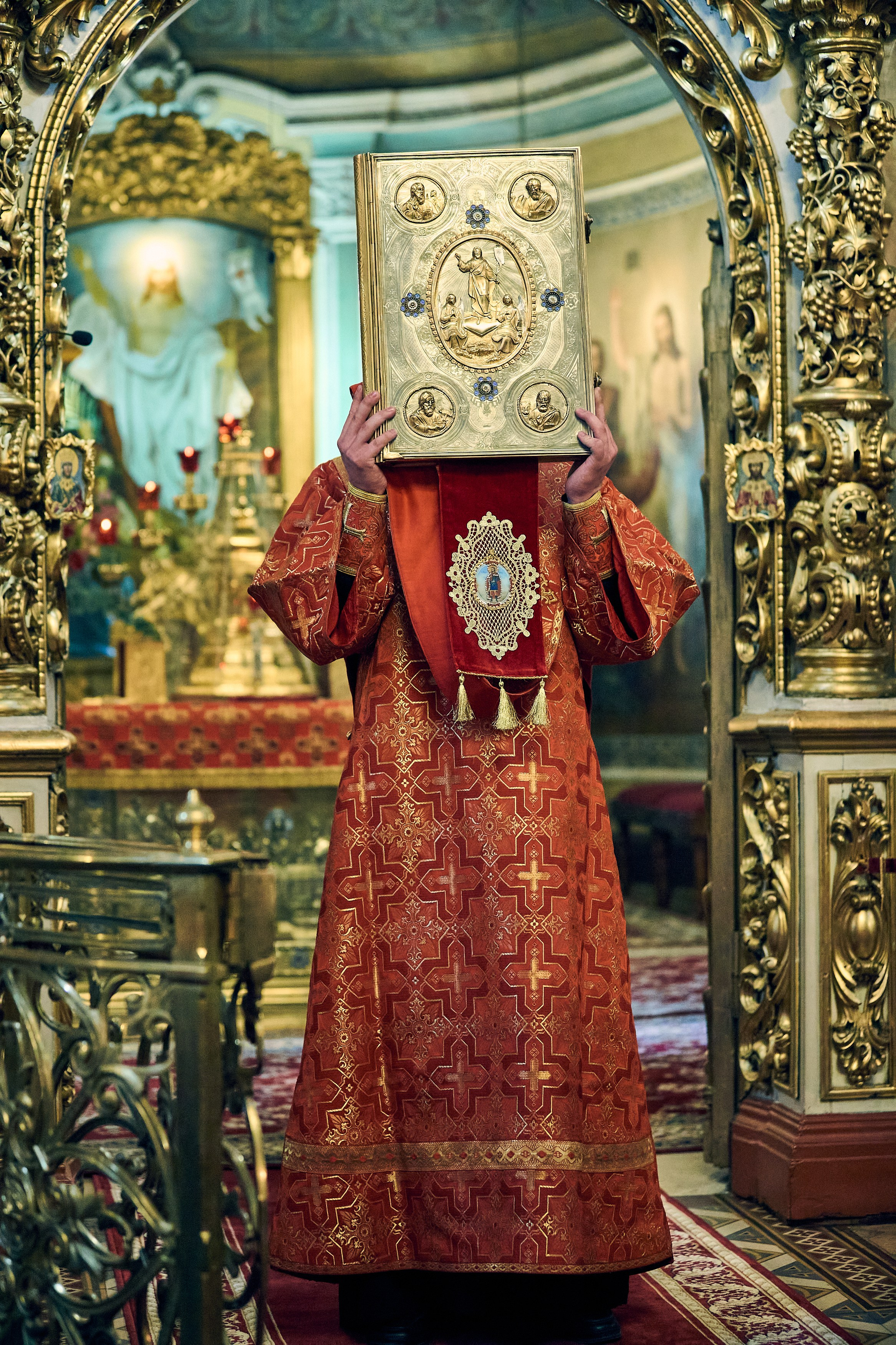 Всенощное бдение в канун престольного праздника храма Иоанна Воина. DMITRY MOISEENKO — фотограф, художник, топ-стилист