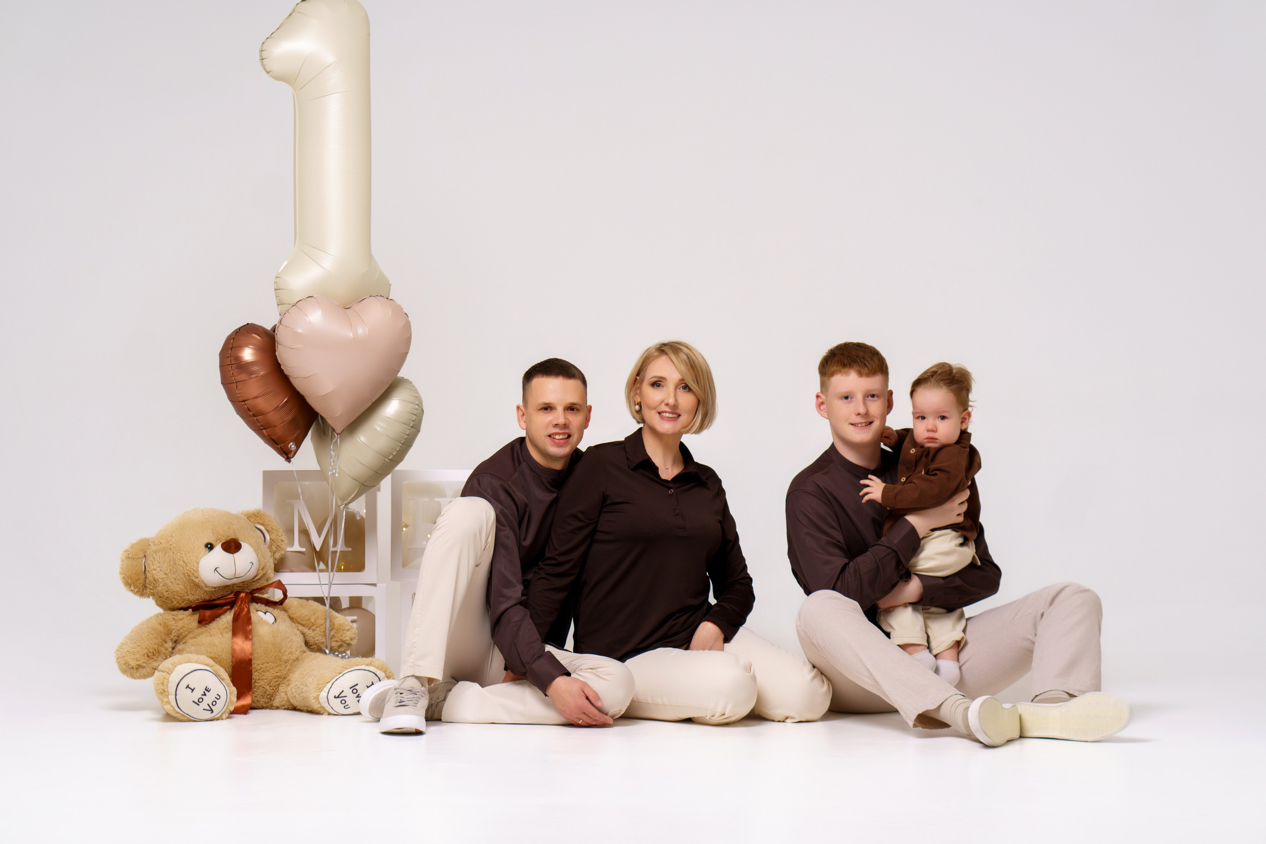 Годовасие. 1 годик. Женский, семейный и детский фотограф в Тюмени Диана Осипова